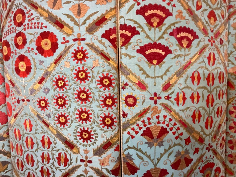 Vintage Hand Embroidery Suzani Screen For Sale 9