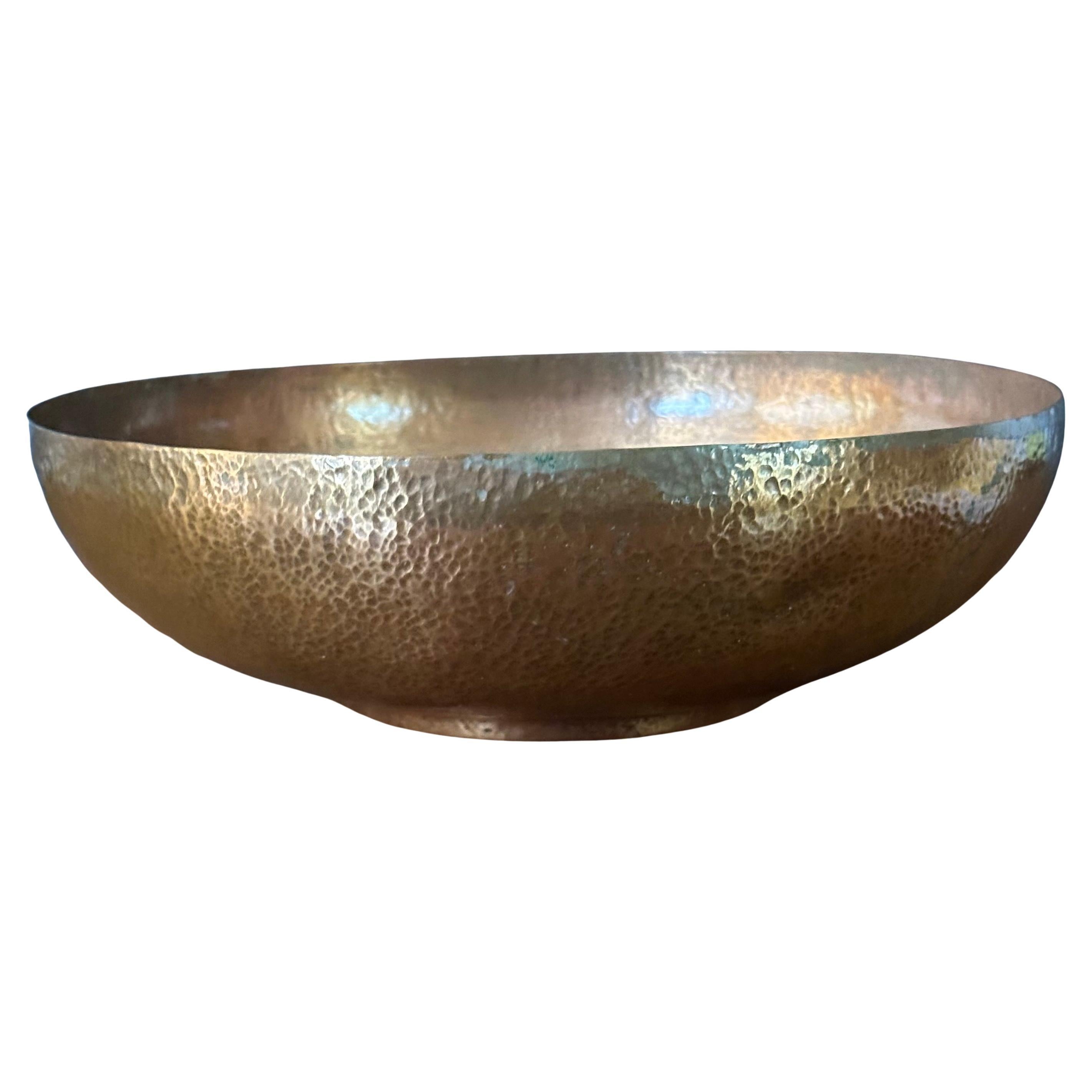 Centro de mesa o frutero artesanal vintage martillado a mano en cobre Artes y manualidades
