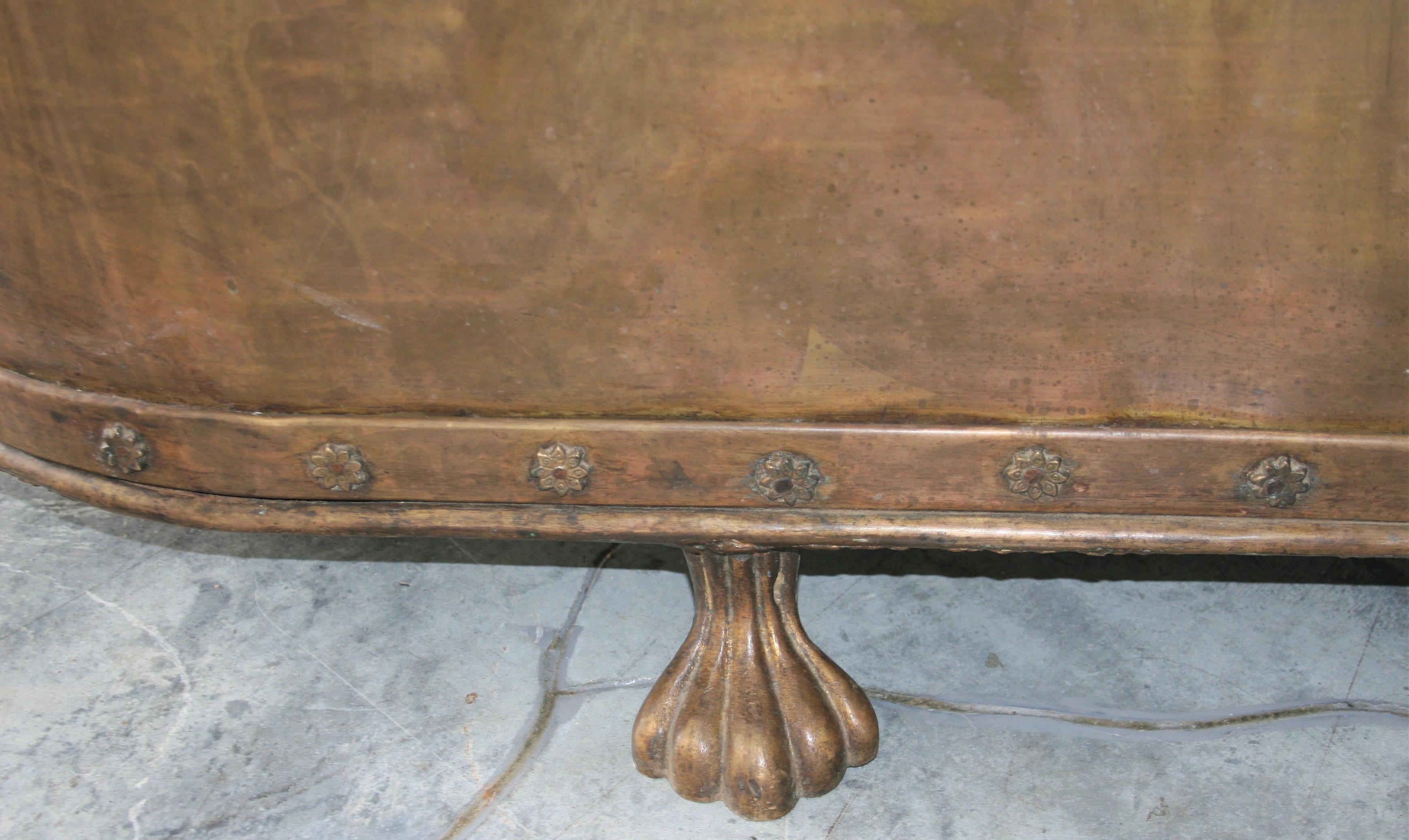 Indian Vintage Hand Hammered Copper Alloy Freestanding Bath Tub Featuring Claw Feet    