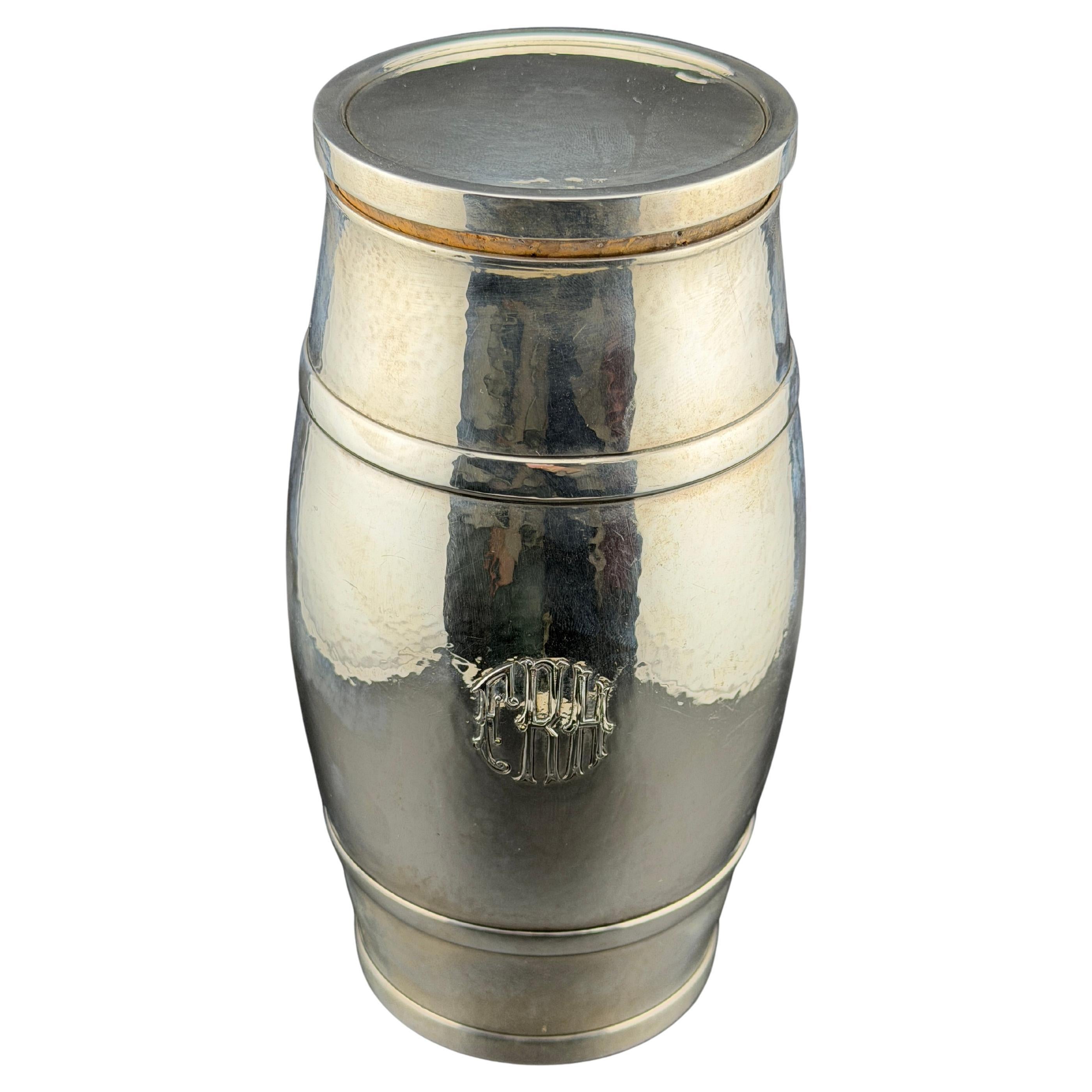 Vintage Hand Hammered Sterling Silver Cocktail Shaker, Anfang 20. Jahrhundert im Angebot
