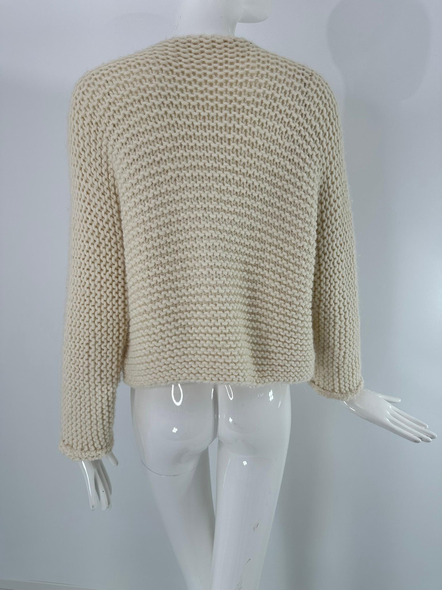 Maglione d'epoca lavorato a mano a maglia con applique floreali a un bottone 1960 S.I.M. in vendita 1