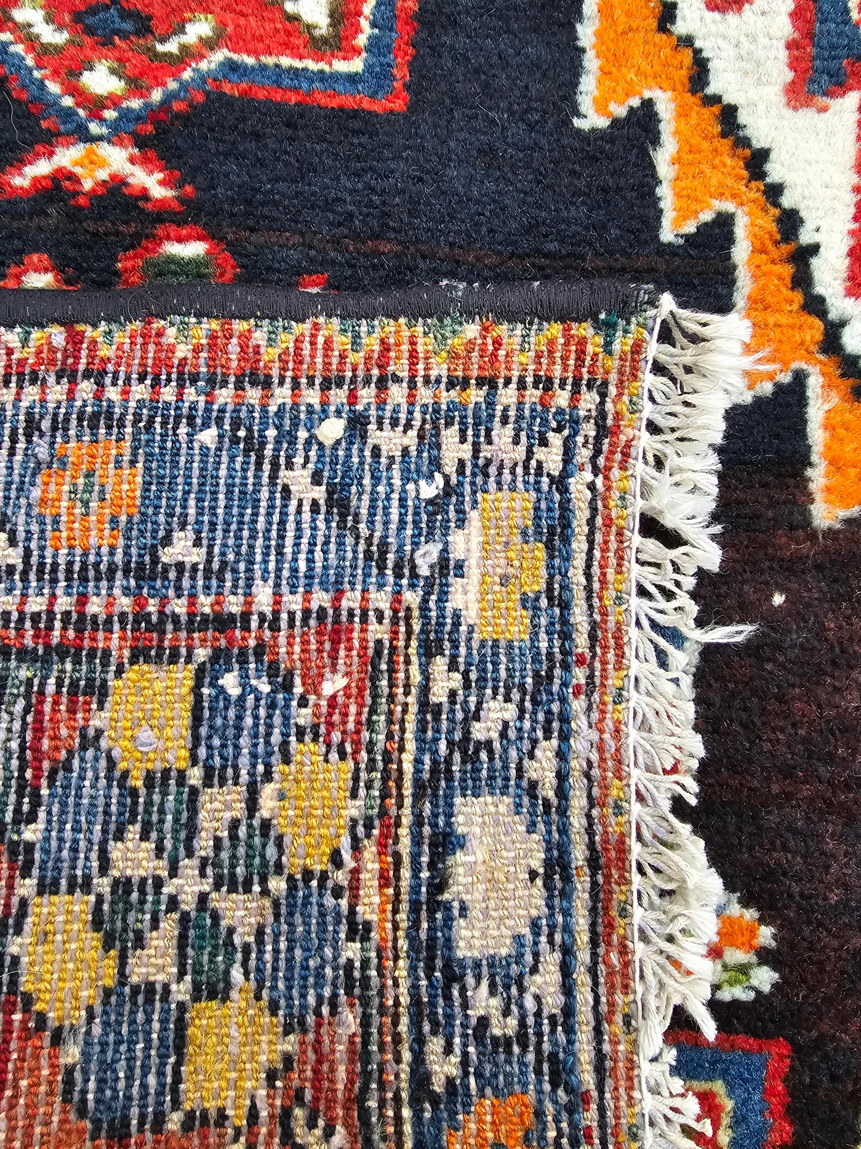 Milieu du XXe siècle Tapis persan Saveh noué à la main, province de Markazi, Iran, années 1940 en vente