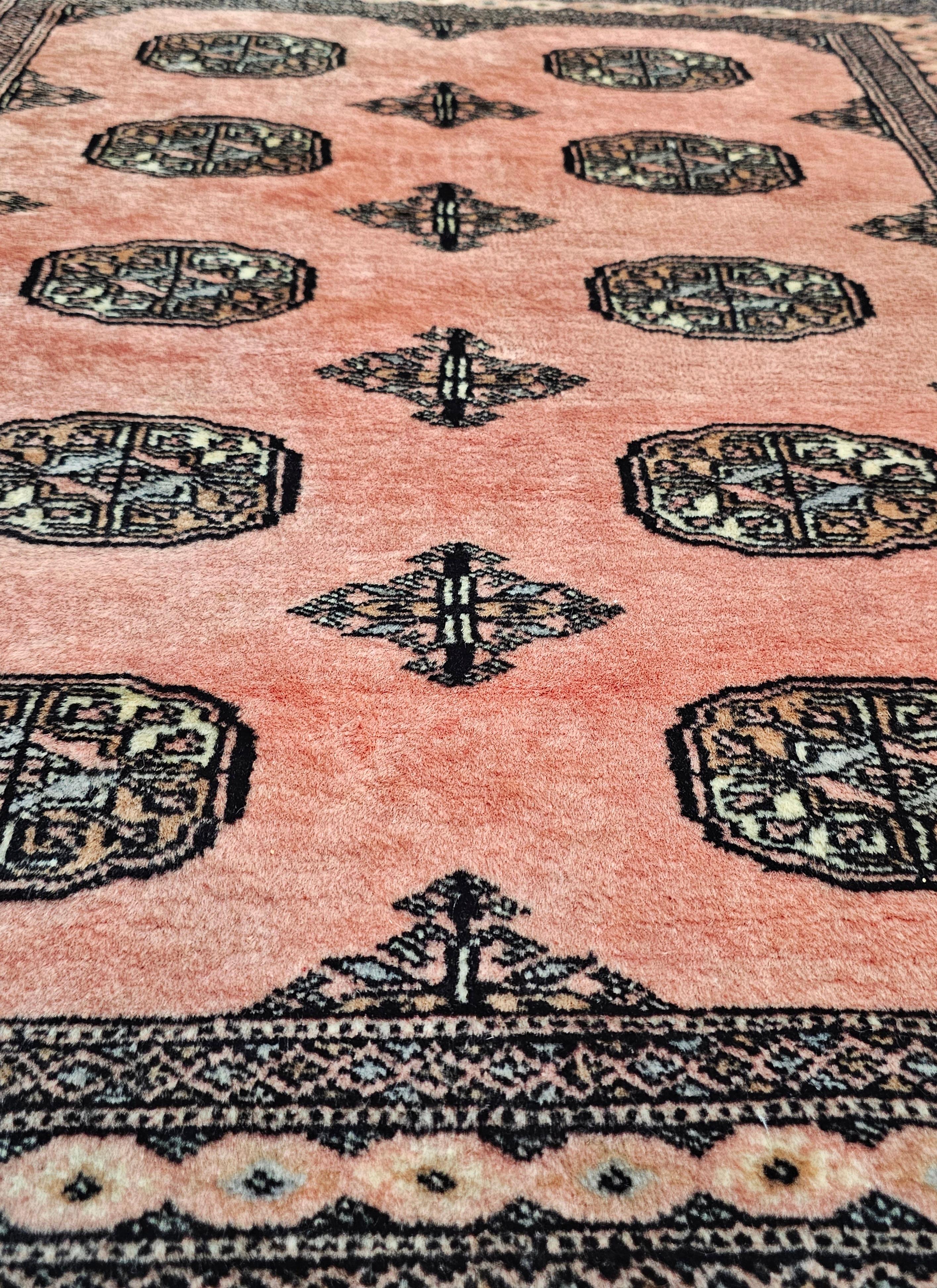 Mid-20th Century Vintage Hand-Knotted Bokhara Rug in very rare powder pink, Pakistan 1950s For Sale