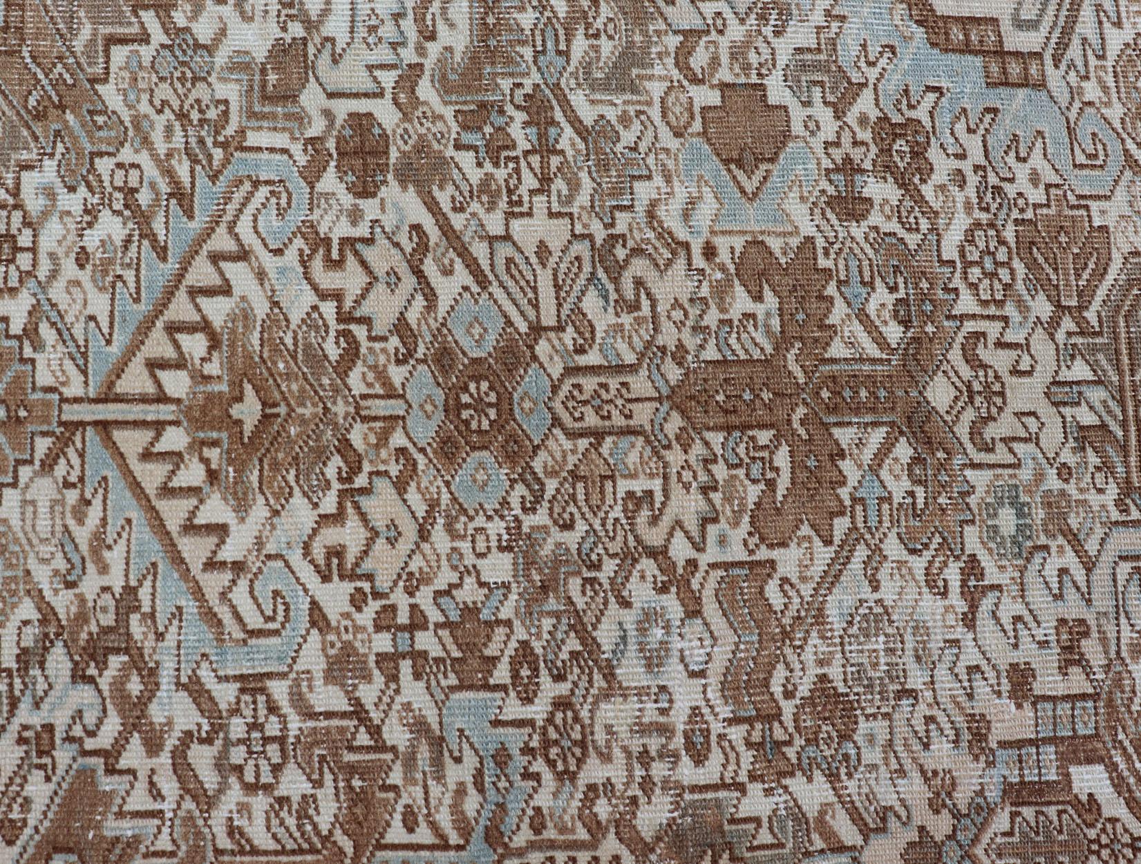 Vintage Hand-Knotted Heriz Rug with Sub-Geometric Design in Natural Tones For Sale 3