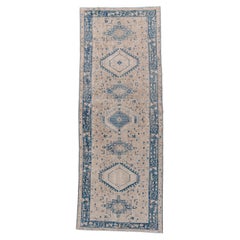 Vintage handgeknüpft Karaje Teppich Medaillon Läufer in weichen Elfenbein und Indigo