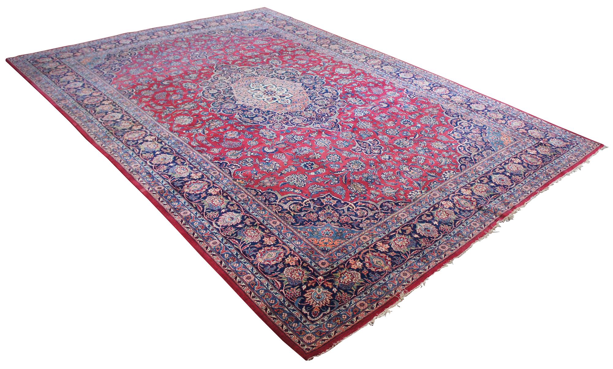 Vintage Hand Knotted Kashan Floral Medallion Area Rug Carpet, Persian In Good Condition In Dayton, OH