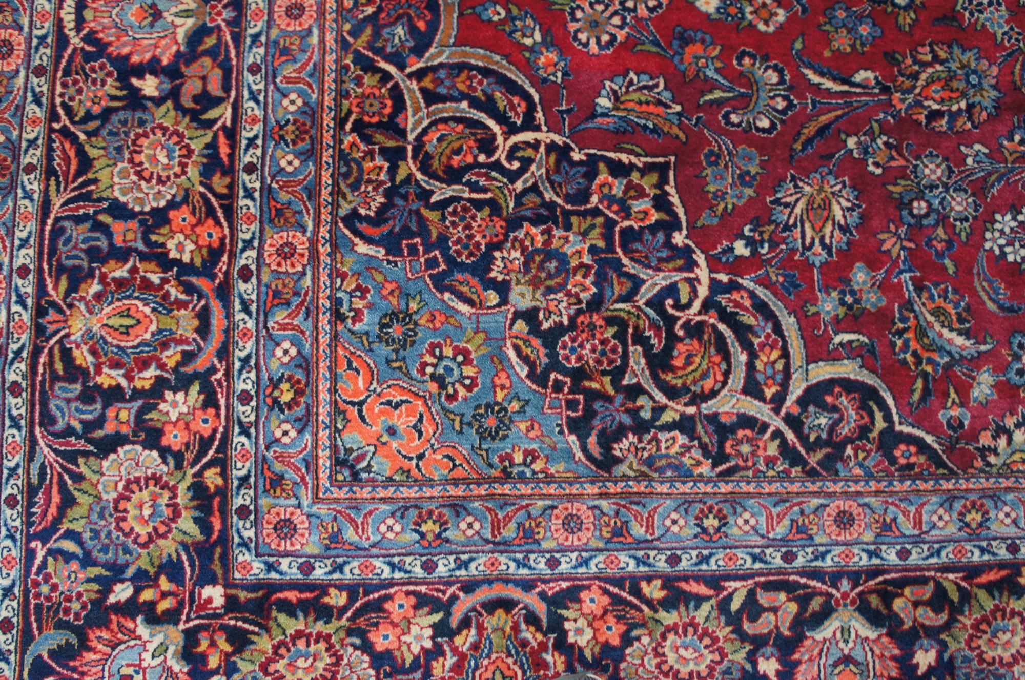 Vintage Hand Knotted Kashan Floral Medallion Area Rug Carpet, Persian 4