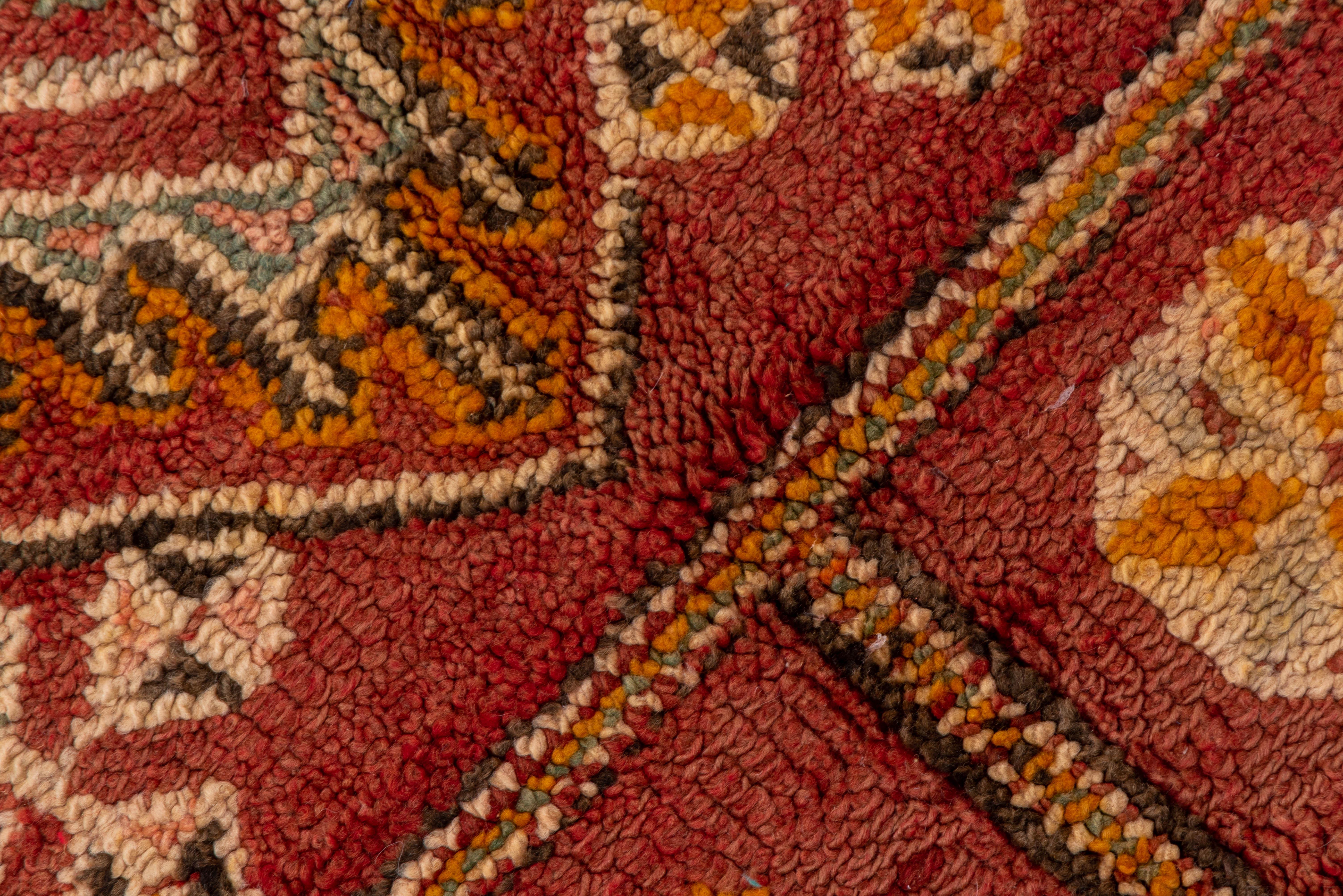 Wool Vintage Hand-Knotted Moroccan Rug Lattice Medallion Design For Sale