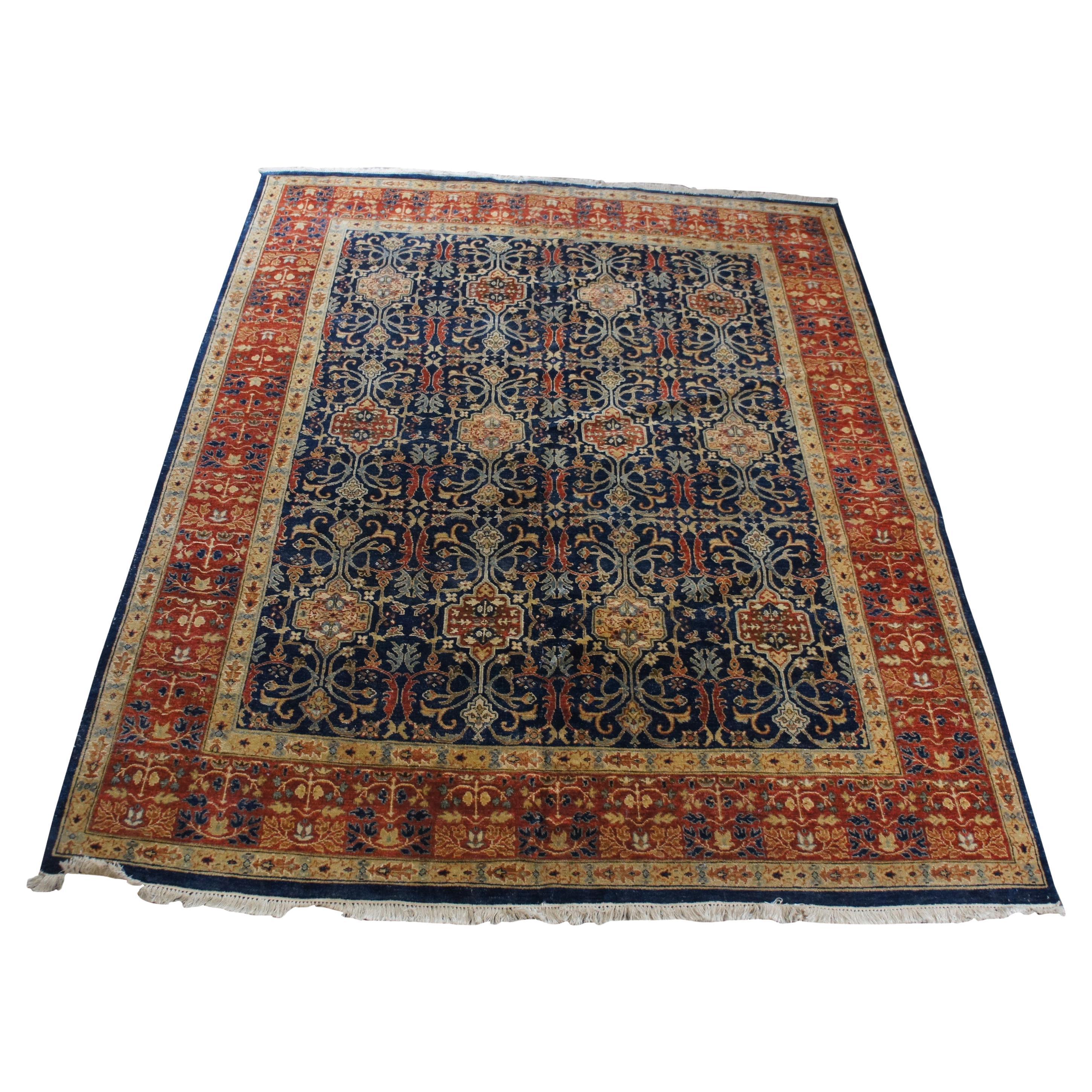 Ein schöner mittelgroßer, handgeknüpfter Orientteppich oder Teppich.  Blauer und roter Vordergrund mit geometrischen Blattwerken und filigranen Motiven.   

Abmessungen:
94