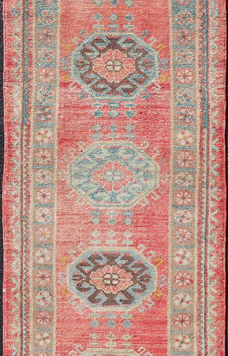 Vintage Hand Knotted Oushak Turkish Runner with Geometric Medallion Design In Good Condition For Sale In Atlanta, GA