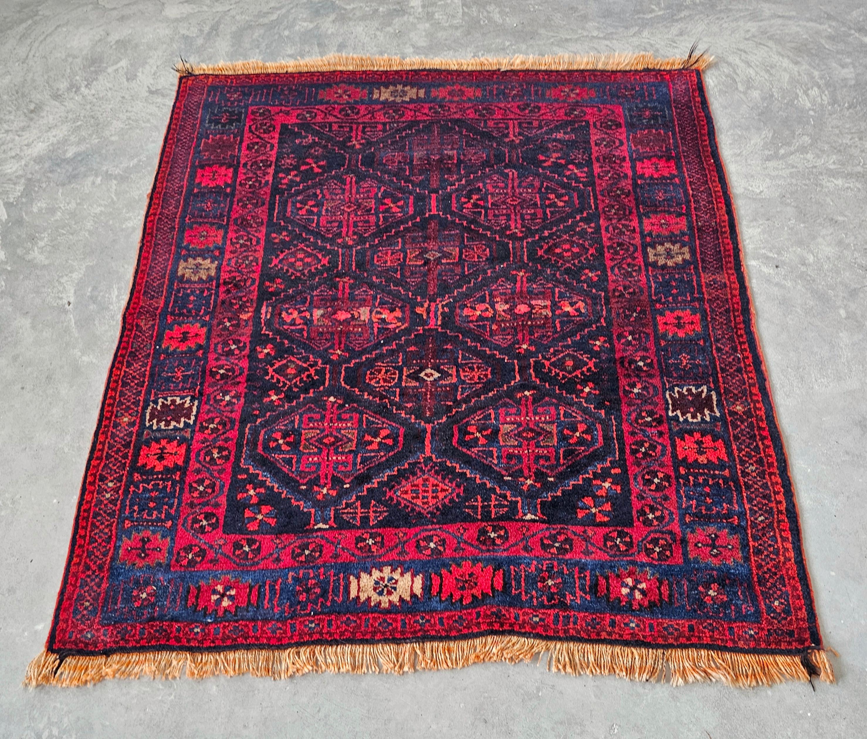 Handgeknüpfter persischer Afshar-Teppich im Vintage-Stil, 100 % Wolle, Iran 1960er Jahre (Stammeskunst) im Angebot