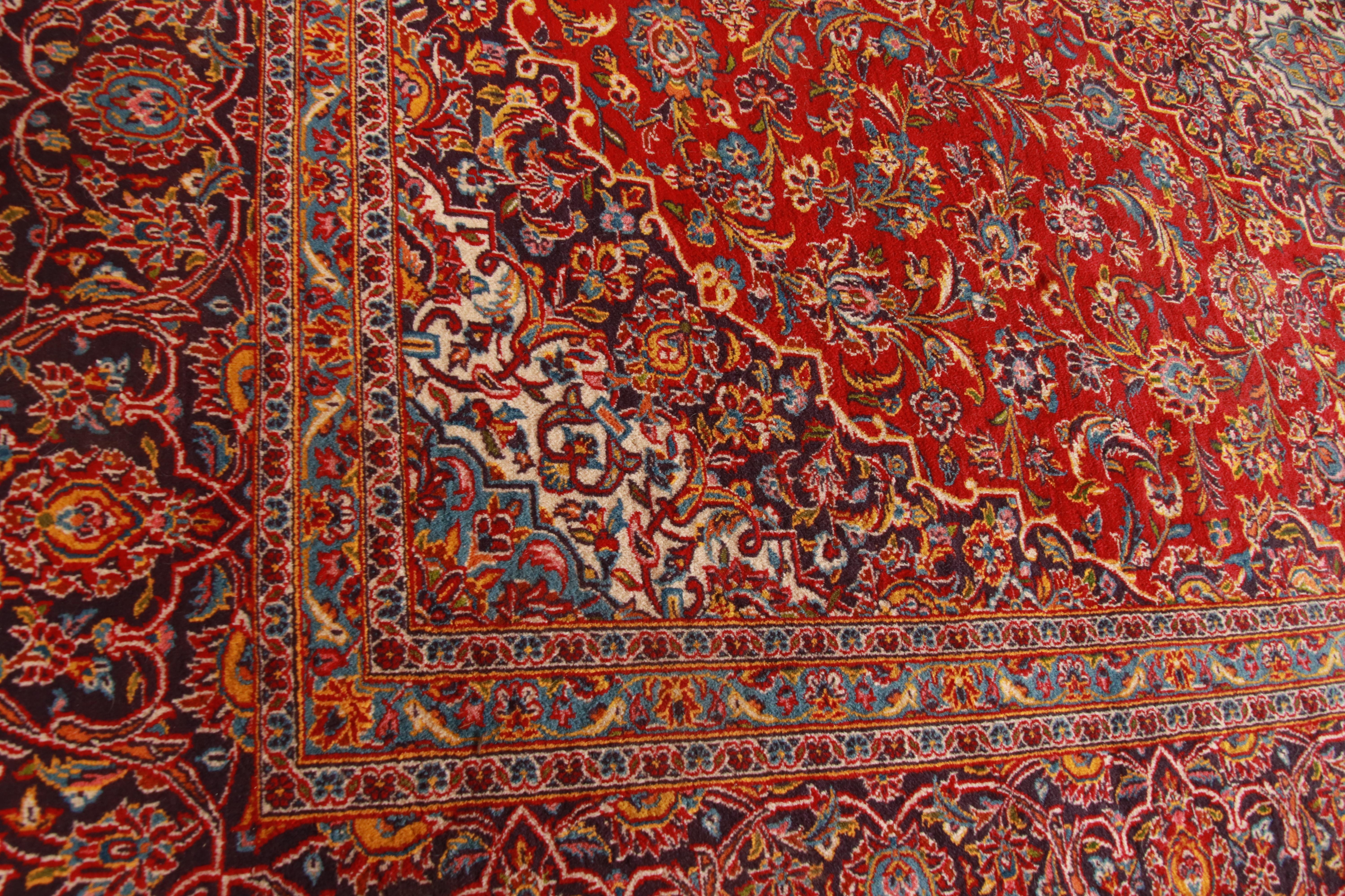 Vintage Hand Knotted Persian Kashan Area Rug In Good Condition In South Bend, IN