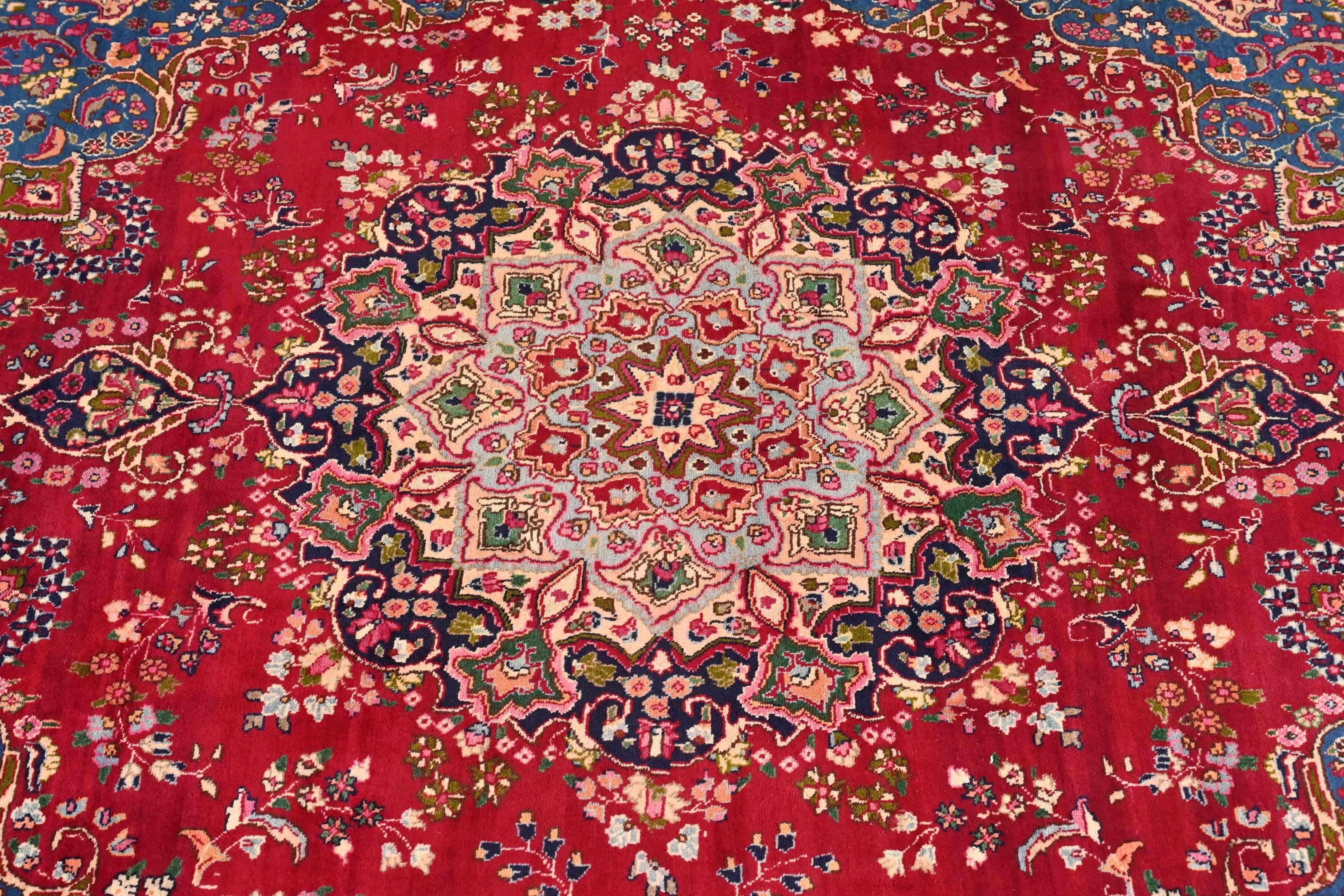 Wool Vintage Hand-Knotted Persian Kashan Large Room Size Rug