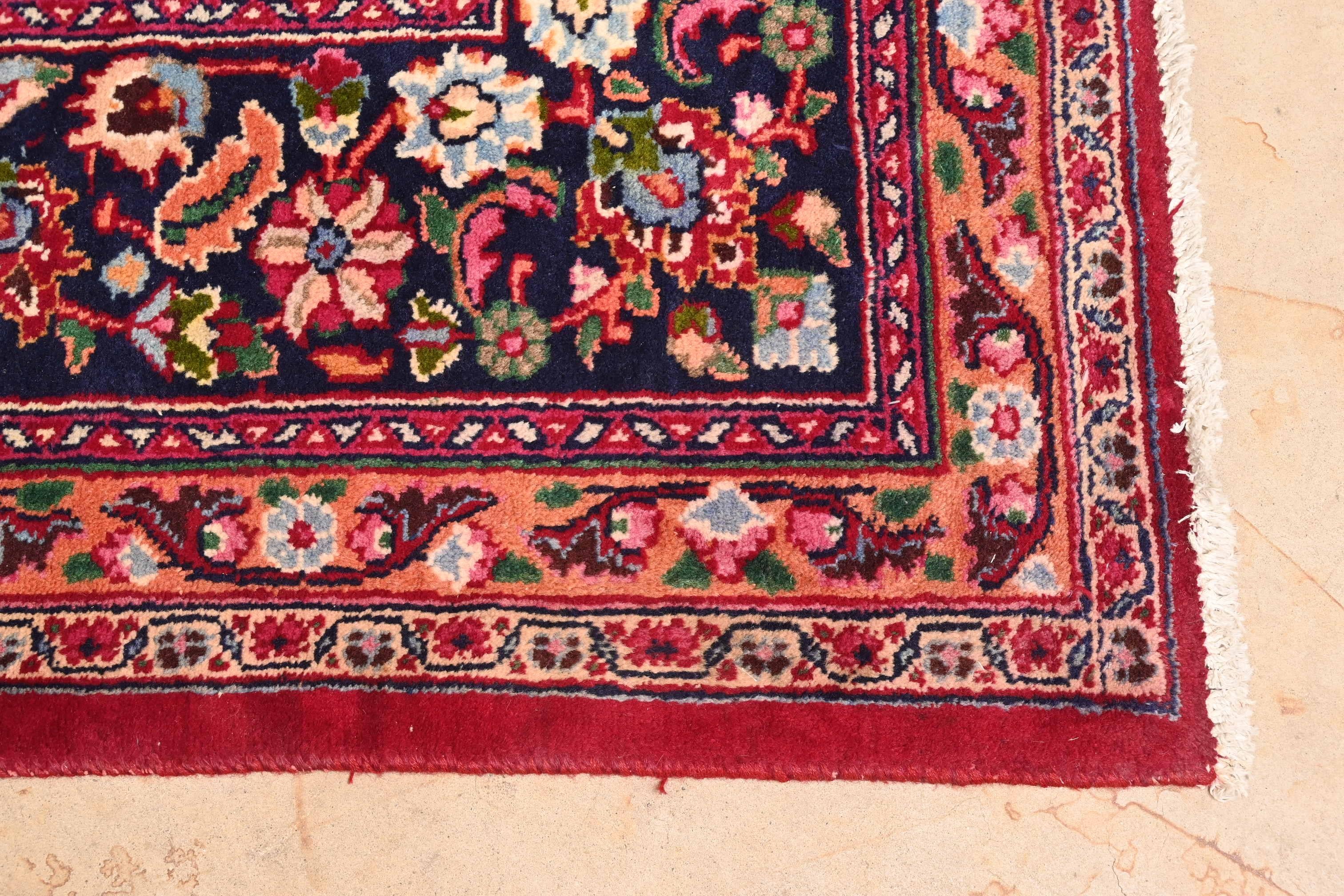 Vintage Hand-Knotted Persian Kashan Large Room Size Rug 2