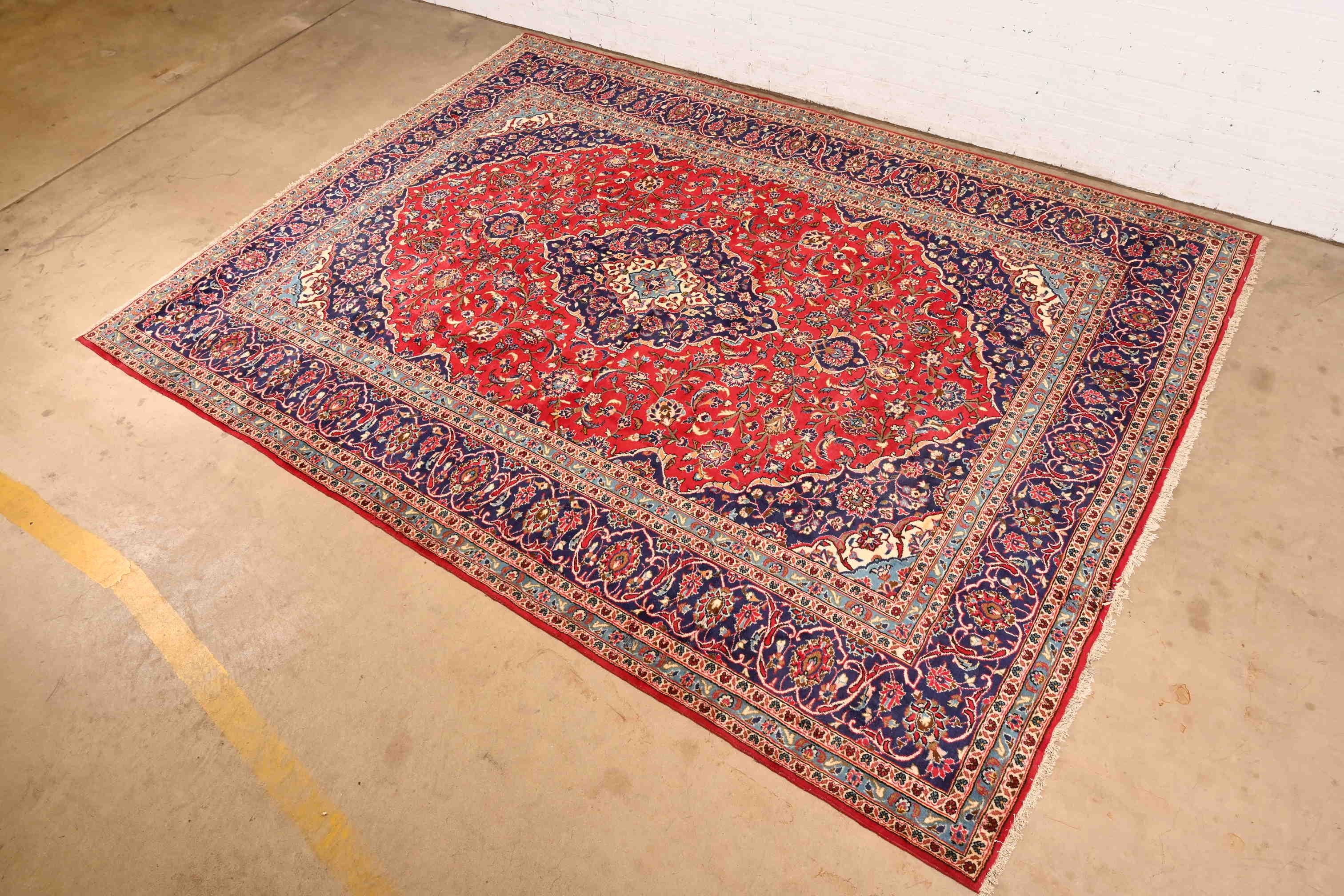Sconosciuto Vintage Rugs persiano Kashan annodato a mano in vendita