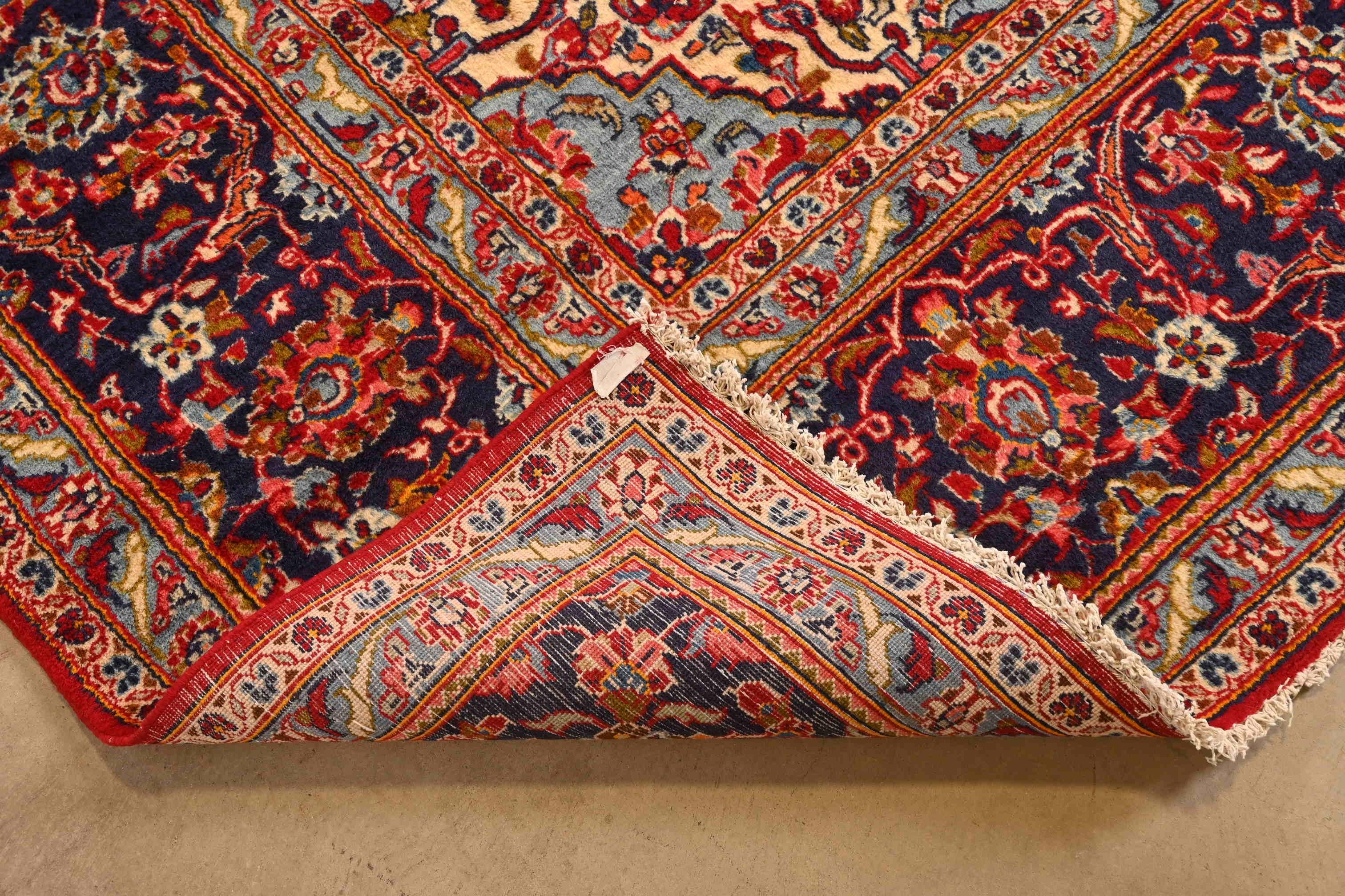 Vintage Hand-Knotted Persian Kashan Room Size Rug For Sale 4