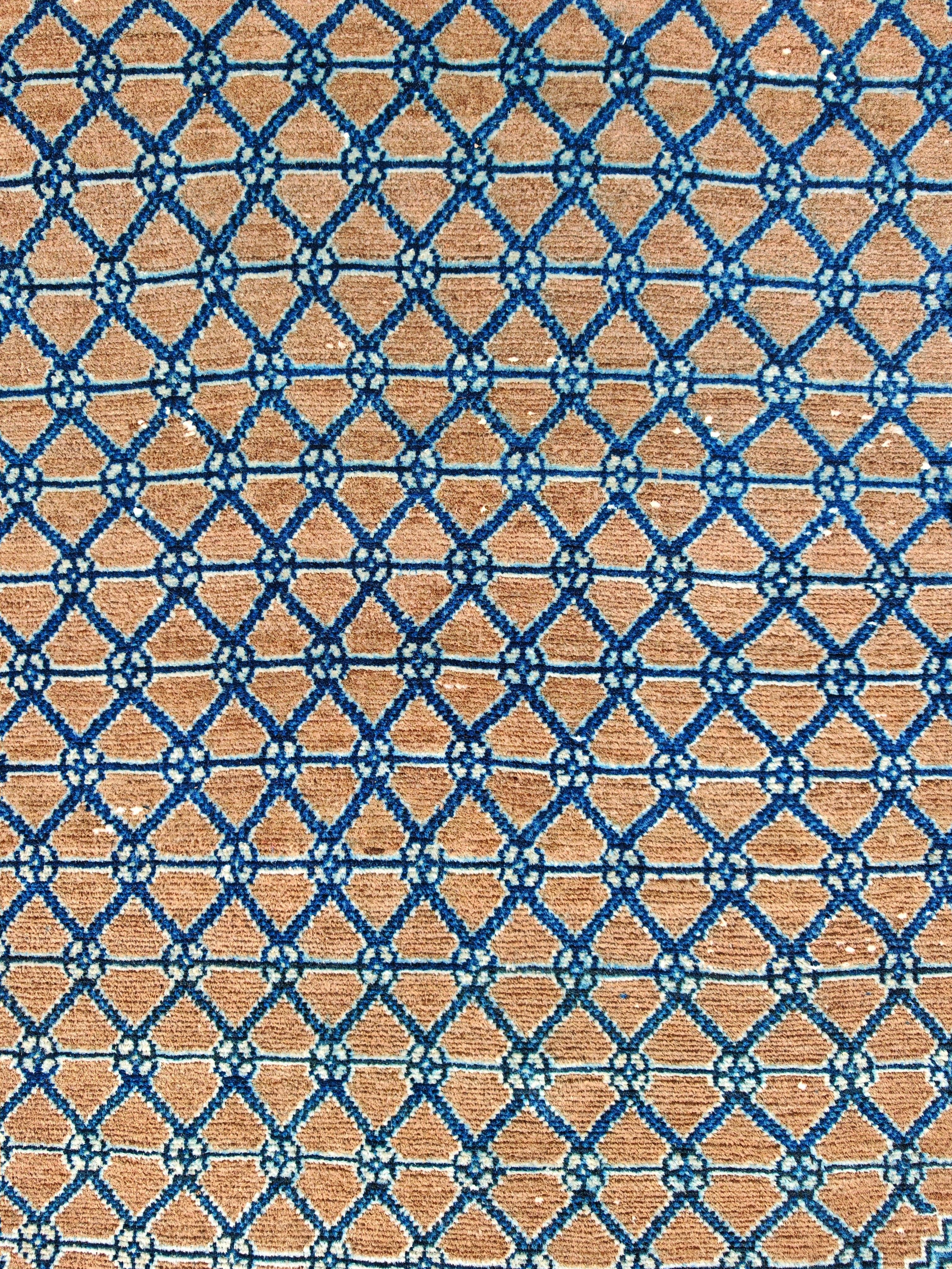 Handgeknüpfter Perserteppich aus blauer und brauner Wolle mit geometrischem Muster (Islamisch) im Angebot