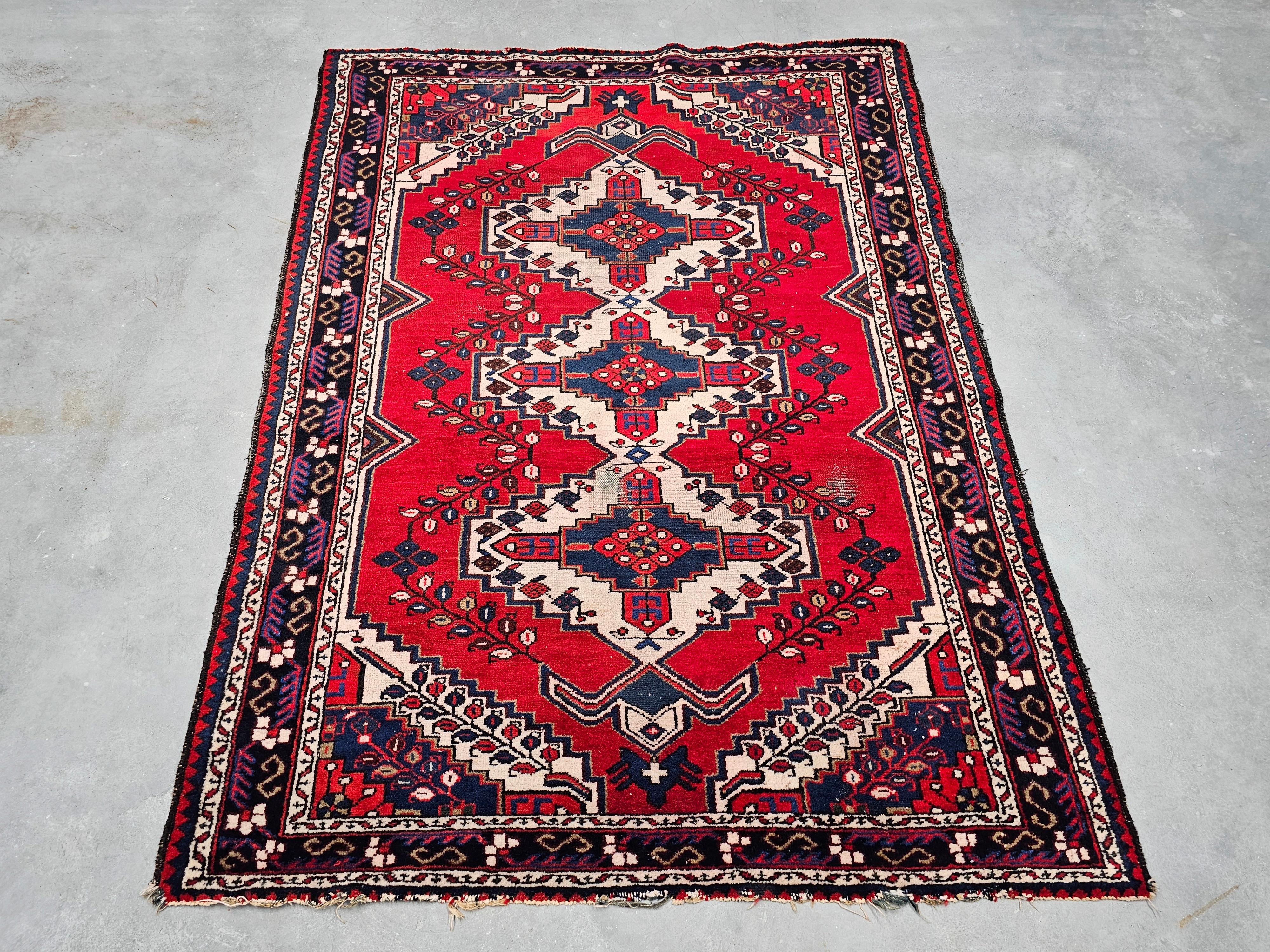 Tribal Tapis persan Afshar noué à la main présentant un motif géométrique, Iran, années 1930 en vente