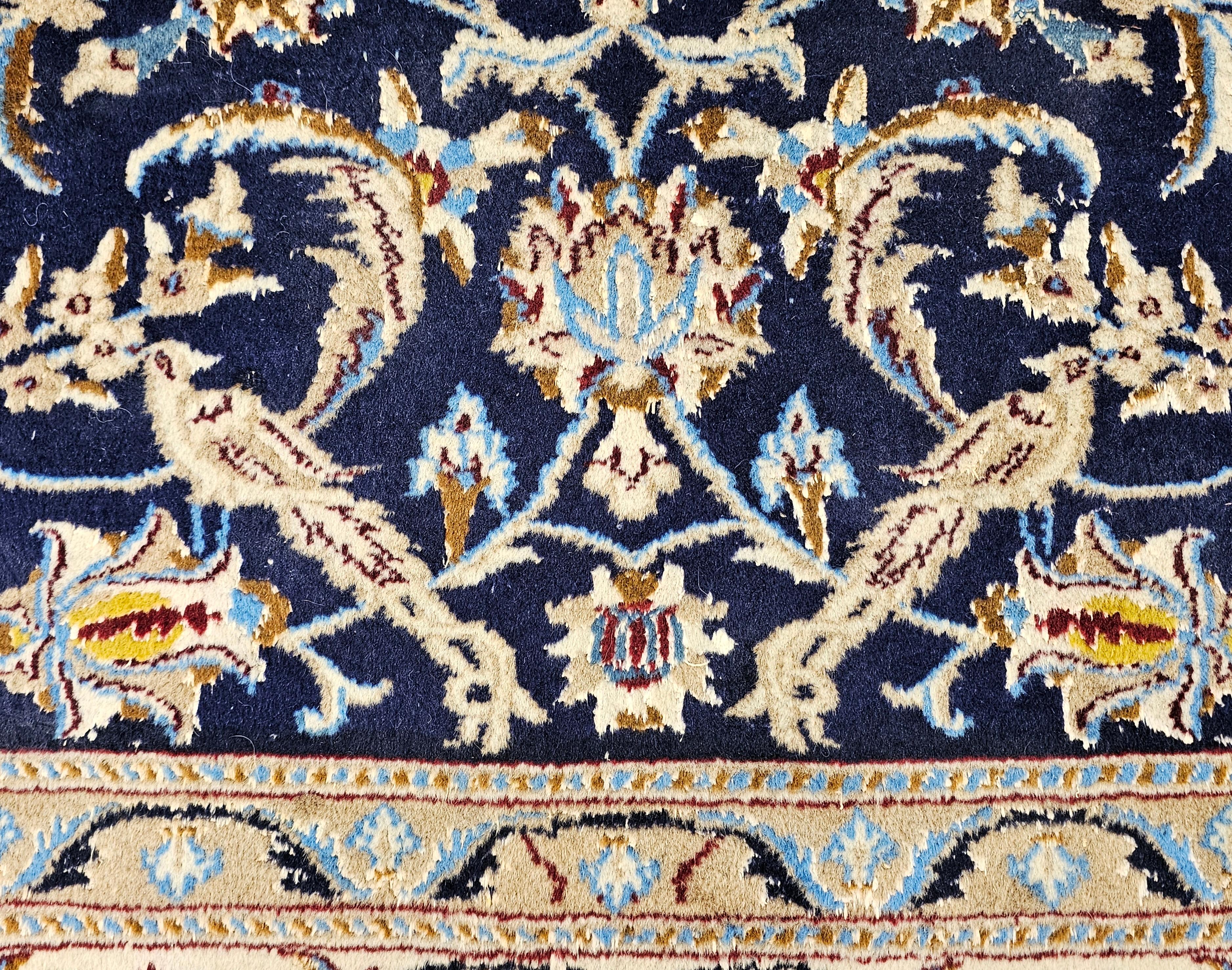 Tapis persan vintage noué à la main, motif « Nain », 100 % laine, bleu marine et crème État moyen - En vente à Beograd, RS