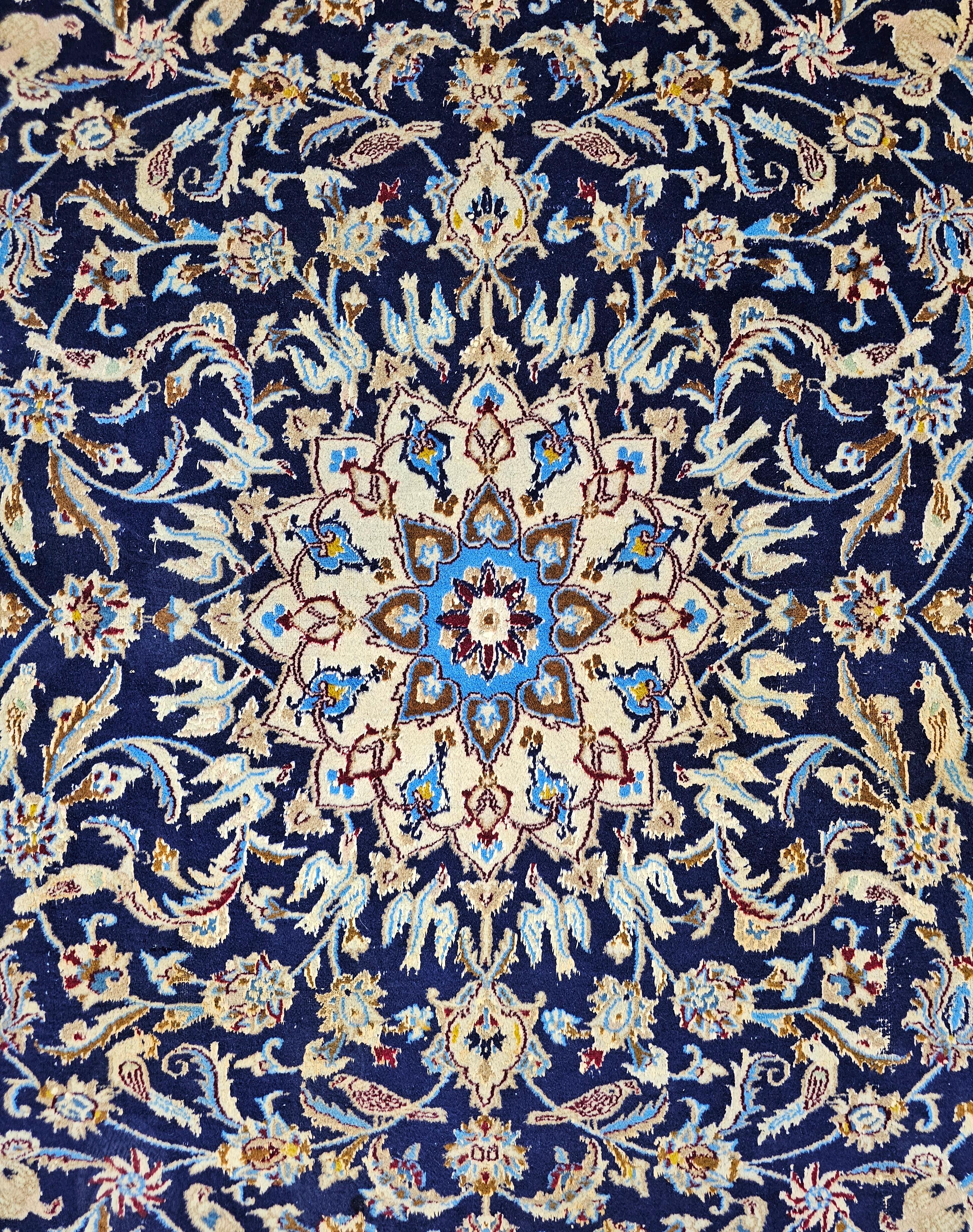 Tapis persan vintage noué à la main, motif « Nain », 100 % laine, bleu marine et crème en vente 1
