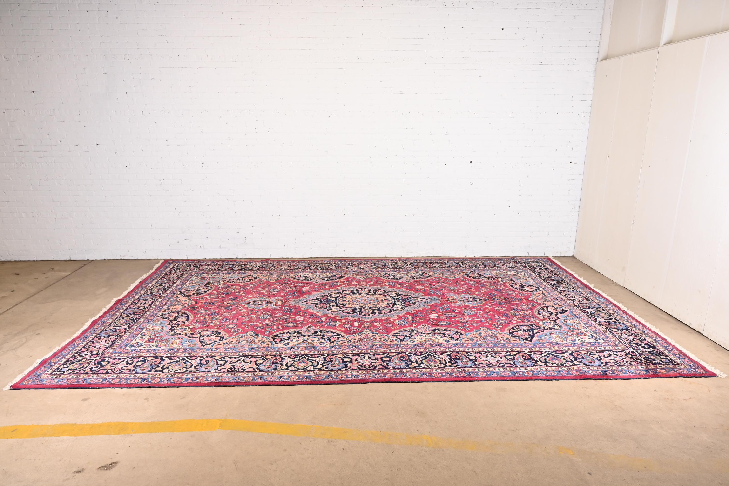 Vintage Hand-Knotted Persian Tabriz Large Room Size Rug In Good Condition For Sale In South Bend, IN