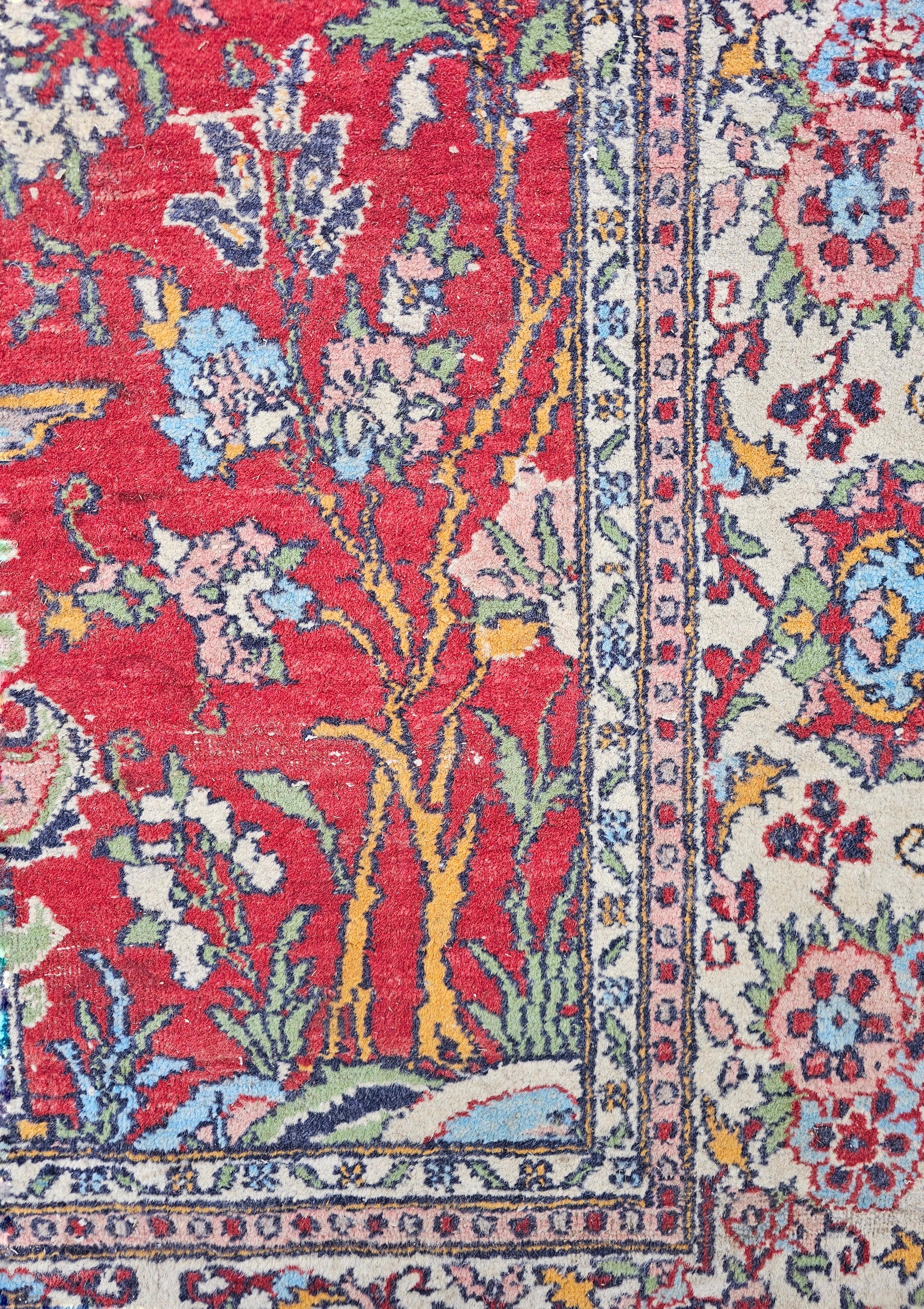 Vintage Hand-knotted Qom or Ghoum Persian Rug with Floral Motif, Iran 1930s For Sale 3
