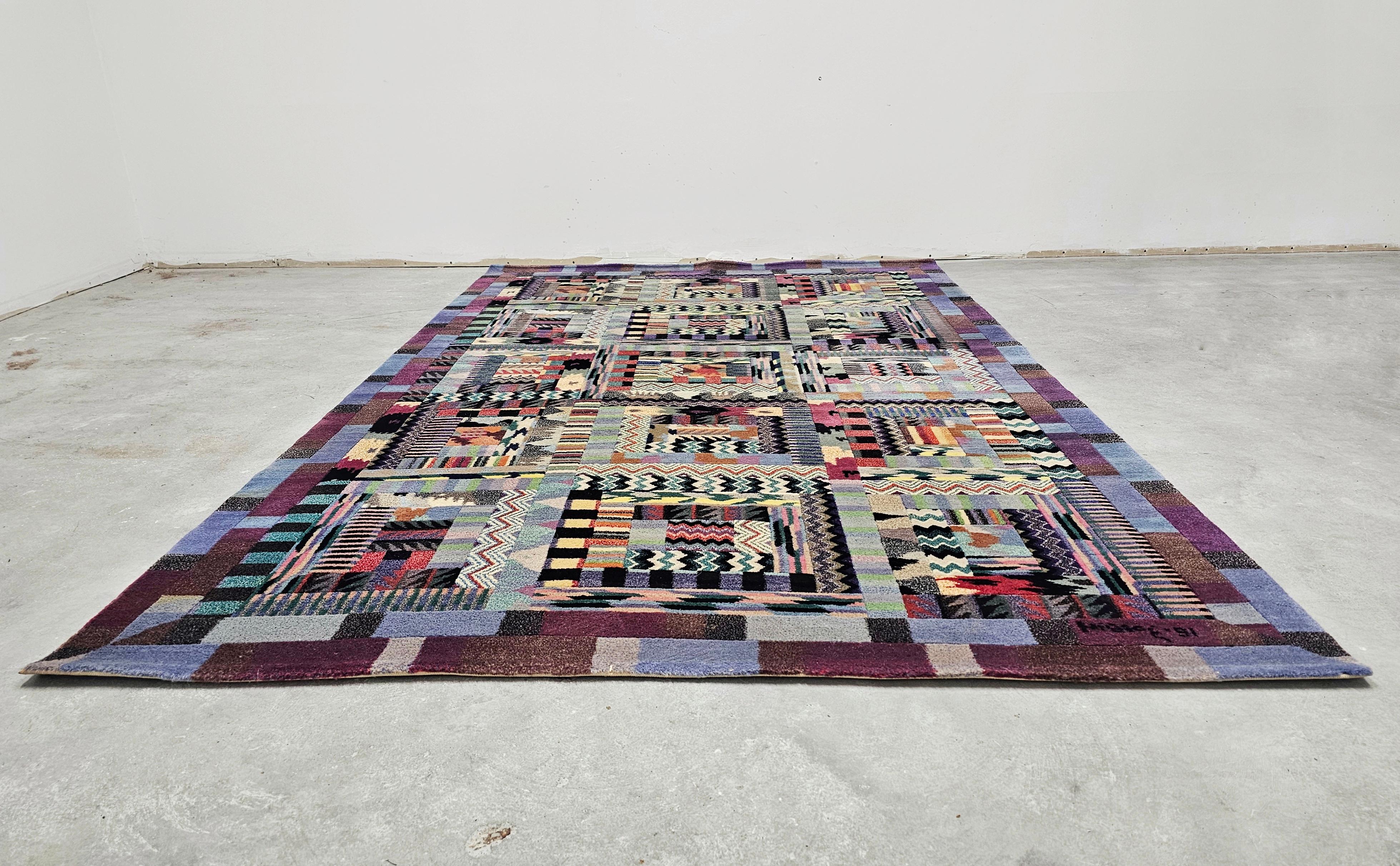 Vintage Hand-Knotted Rug, model 