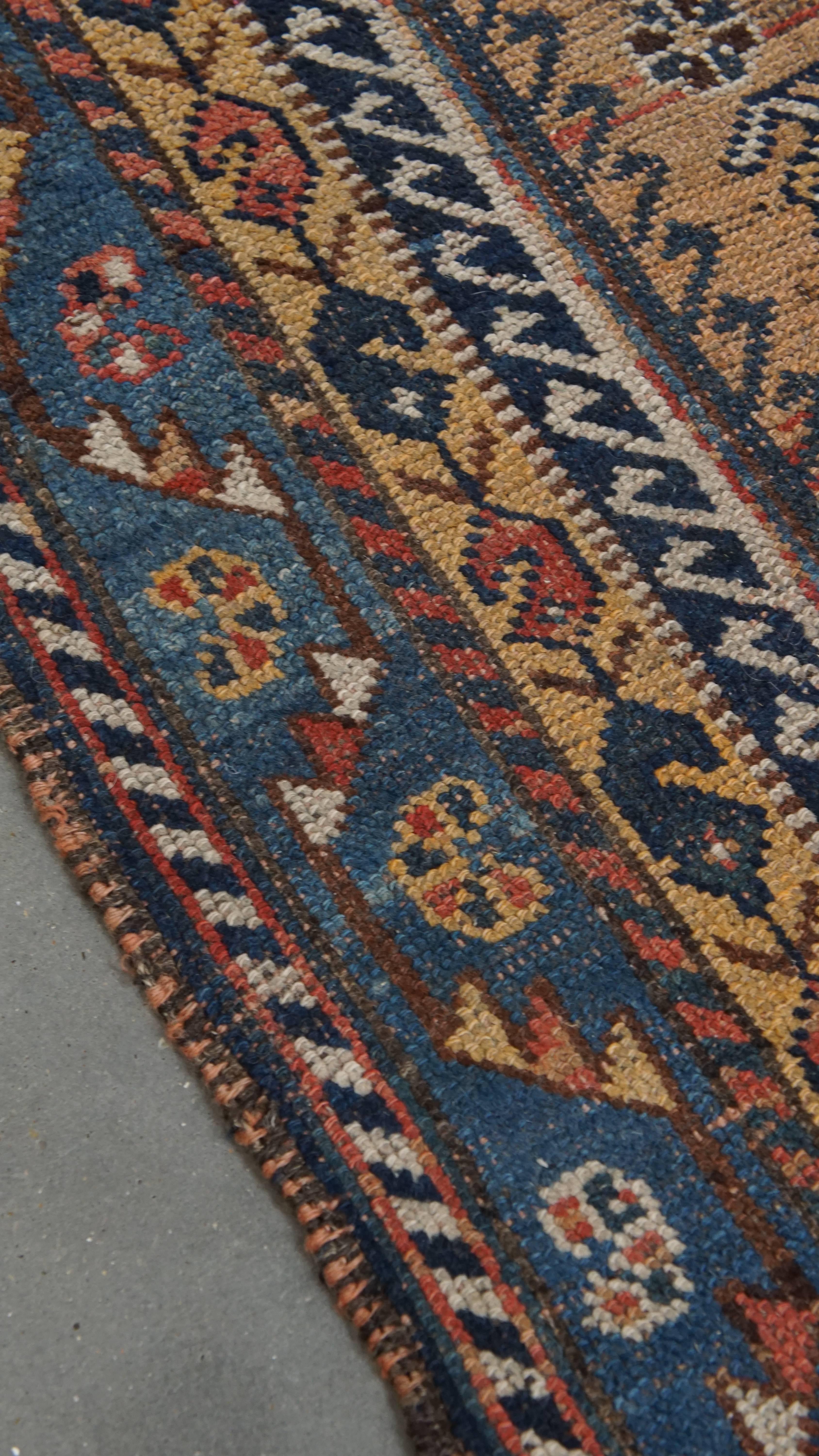 Handgeknüpfter Vintage-Teppich mit Mustern - 172x88cm im Zustand „Relativ gut“ im Angebot in Harderwijk, NL