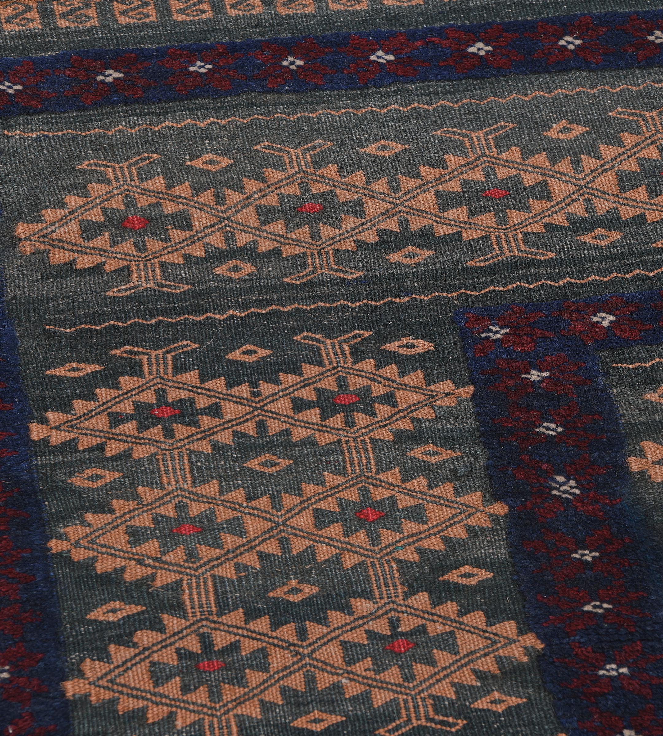 Vintage Hand-Knotted Steel-Blue and Dusty-Pink Wool Persian Baloch Flatweave Rug In Good Condition For Sale In West Hollywood, CA