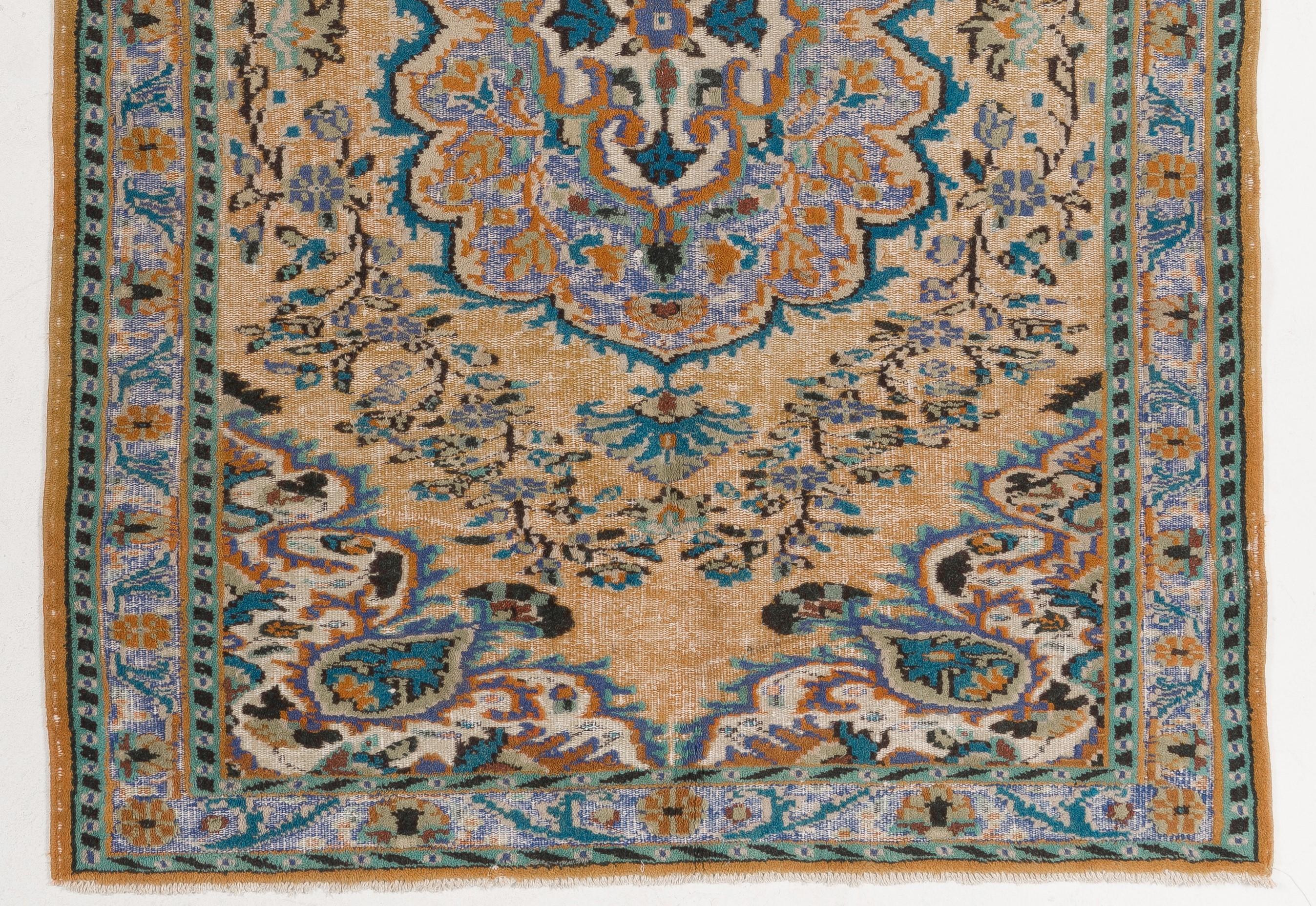 Hand-Woven 5.7x8 Ft Vintage Hand-Knotted Turkish High  Low Pile Rug with Medallion Design For Sale