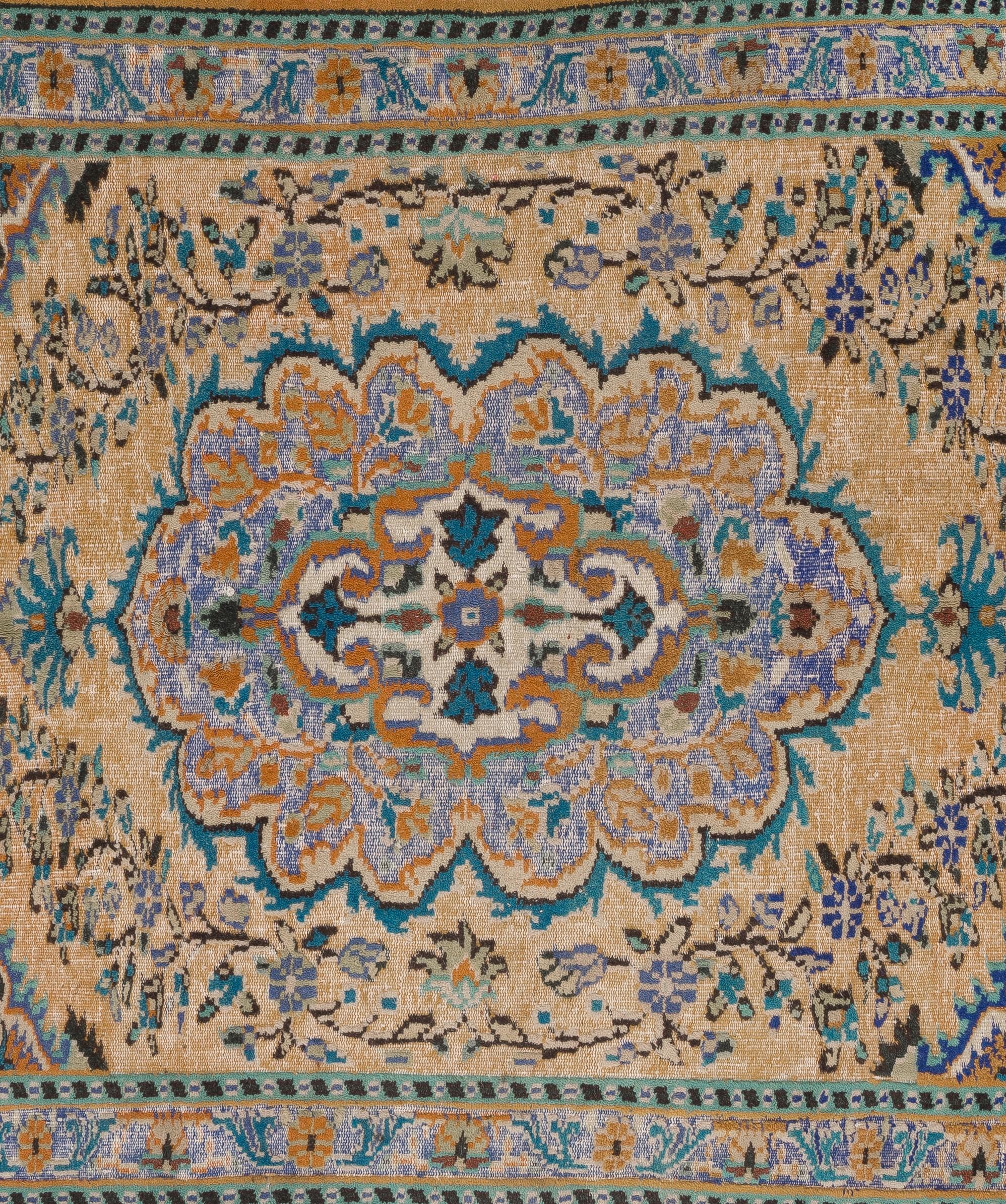 5.7x8 Ft Vintage annodato a mano in alto in Turchia  Tappeto a pelo basso con design a medaglione In condizioni buone in vendita a Spring Valley, NY