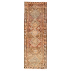 Handgeknüpfter türkischer Kars-Galerie-Teppich aus Wolle mit Diamant-Design