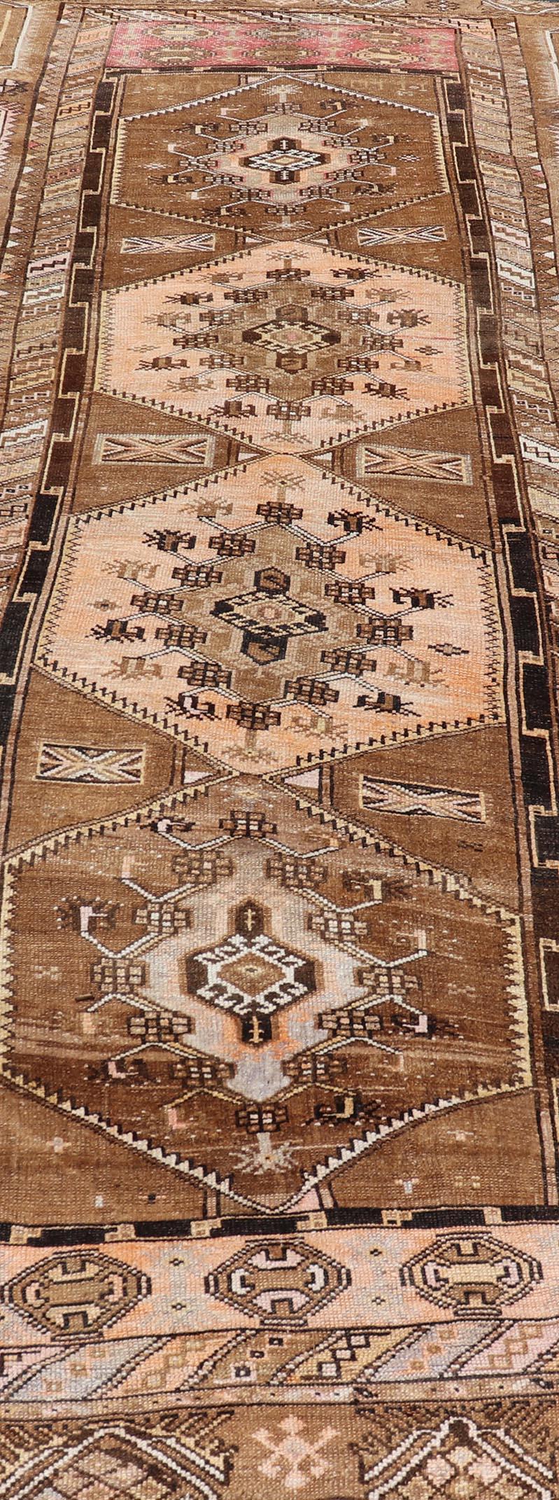 Vintage Hand-Knotted Turkish Kars Galley Rug in Wool with Medallion Design For Sale 3