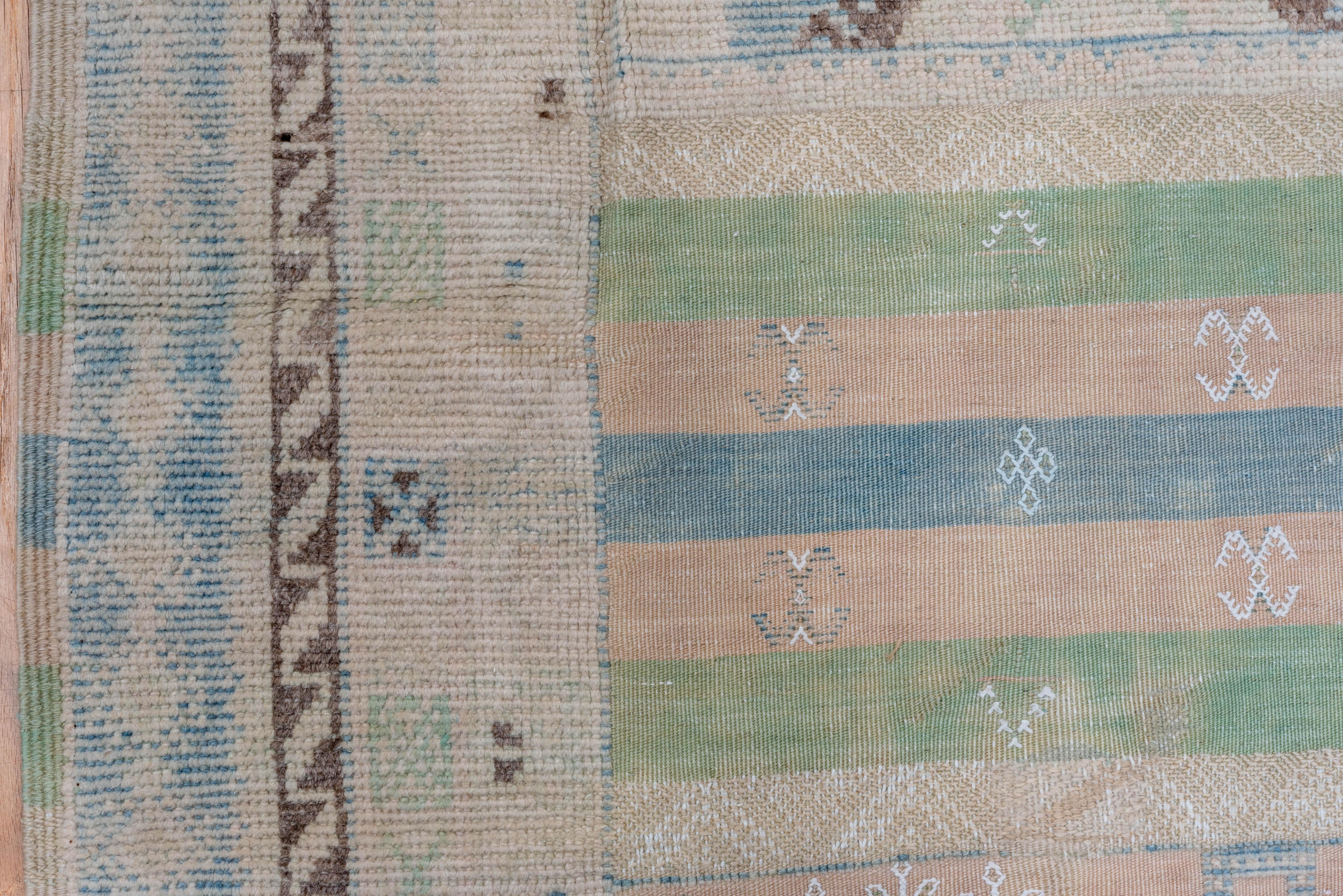 Vintage Handgeknüpfter Türkischer Kelim Pastell Geometrisches Muster (20. Jahrhundert) im Angebot