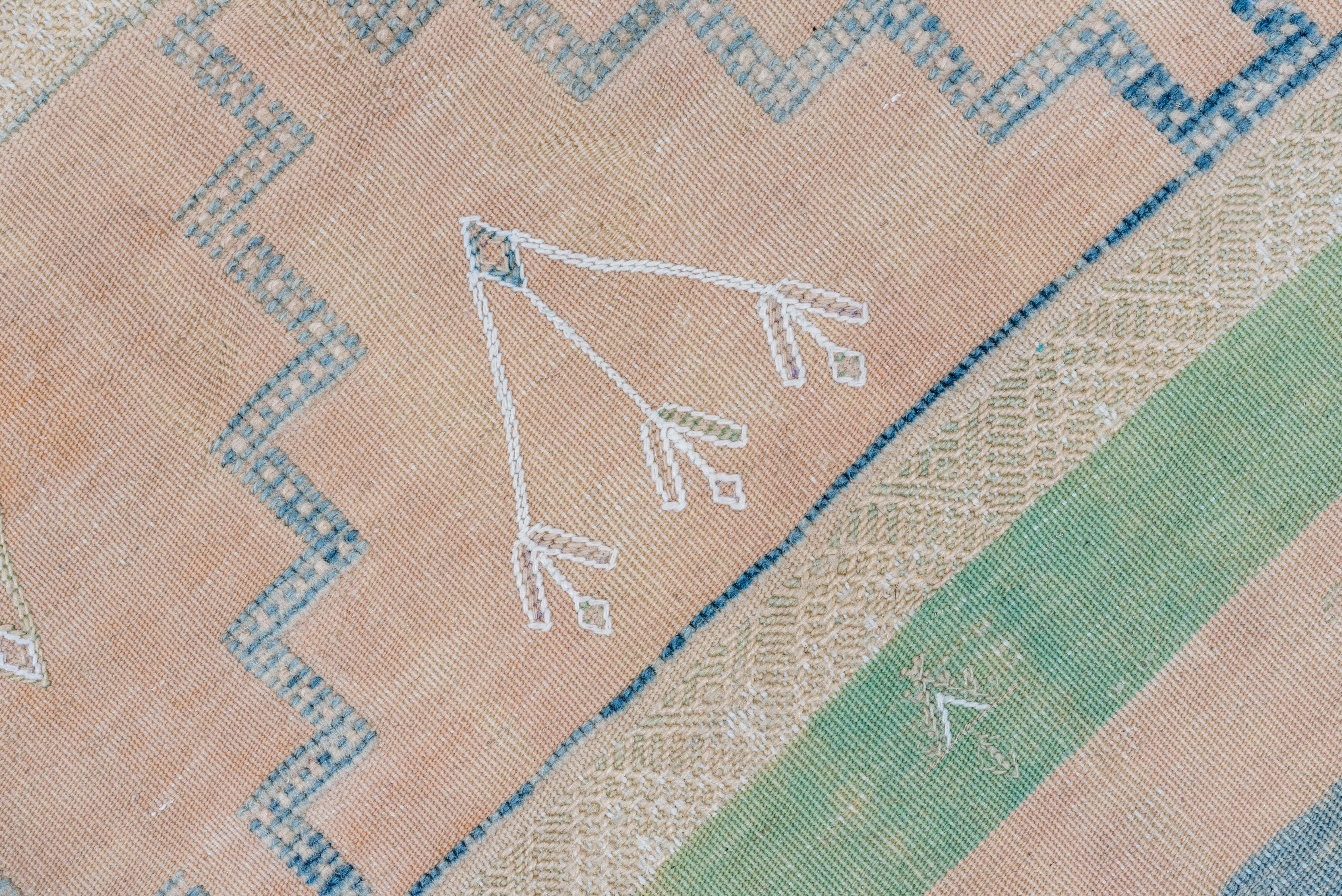 Vintage Handgeknüpfter Türkischer Kelim Pastell Geometrisches Muster (Wolle) im Angebot