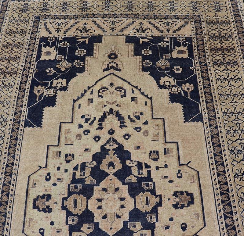 Vintage Hand-Knotted Turkish Oushak in Wool with Sub-Geometric Medallion Design For Sale 3