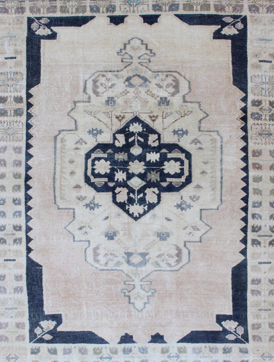 Vintage Hand Knotted Turkish Oushak Rug with Central Medallion in Blue and Cream In Good Condition For Sale In Atlanta, GA