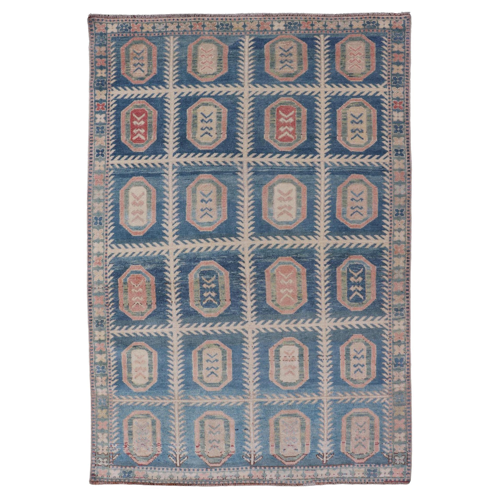 Tapis turc Tulu vintage noué à la main en laine avec motif de médaillon sur toute sa surface