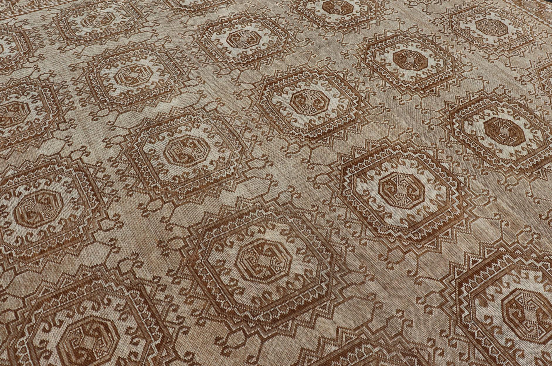 Handgeknüpfter türkischer Teppich mit wiederkehrendem, subgeometrischem achteckigem Design, Vintage im Angebot 9