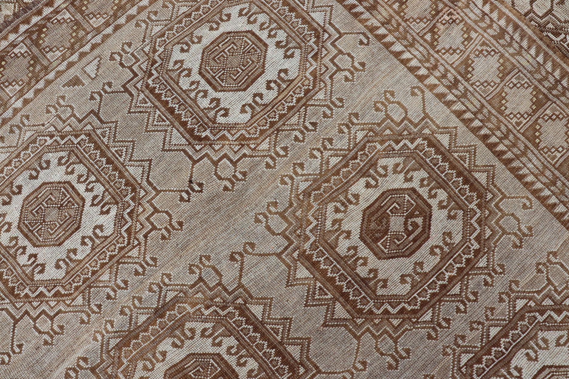 Handgeknüpfter türkischer Teppich mit wiederkehrendem, subgeometrischem achteckigem Design, Vintage im Angebot 13