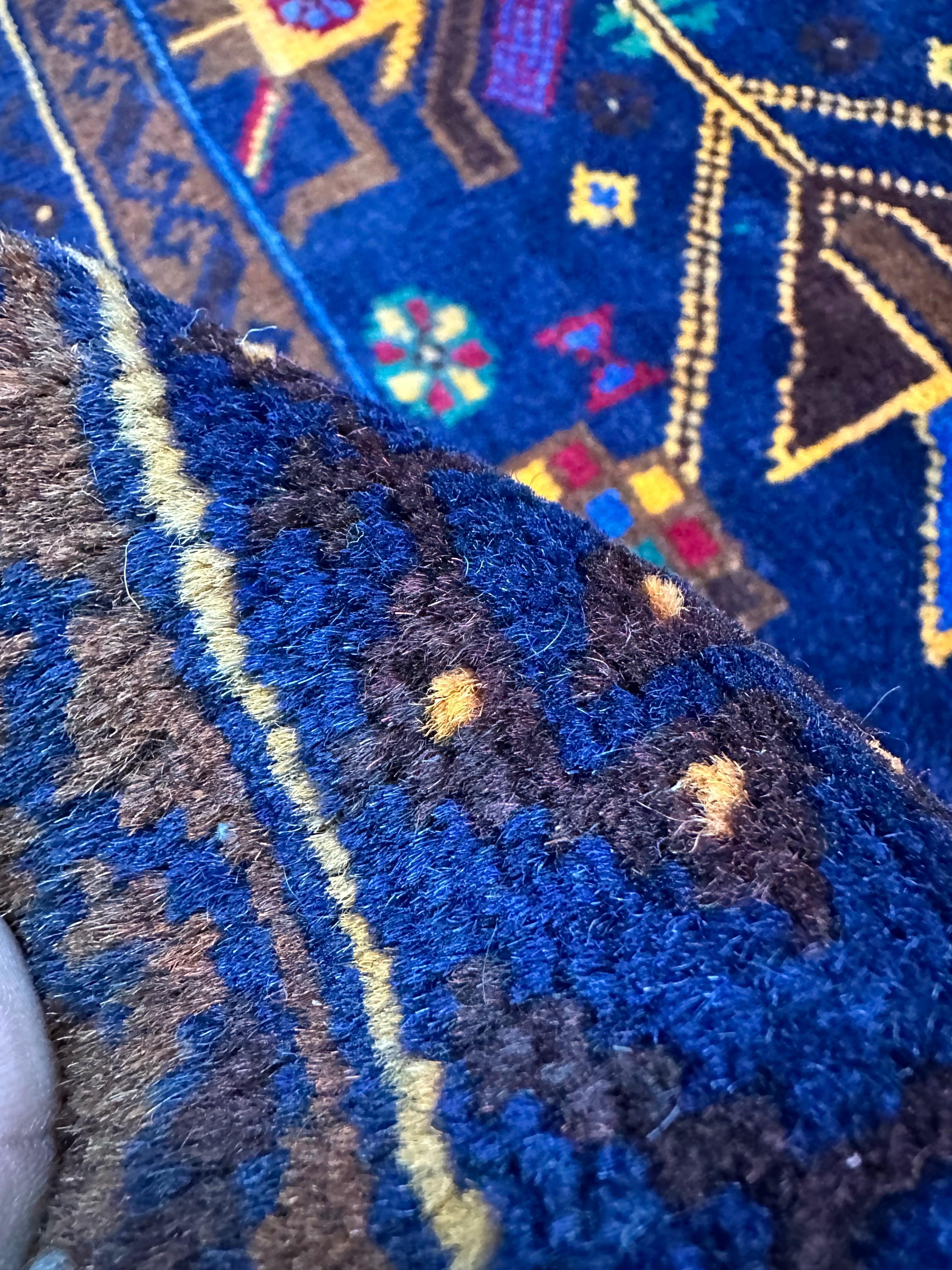 Tissé à la main Tapis géométrique tribal afghan en laine nouée à la main 3'7 x 6'4 en vente