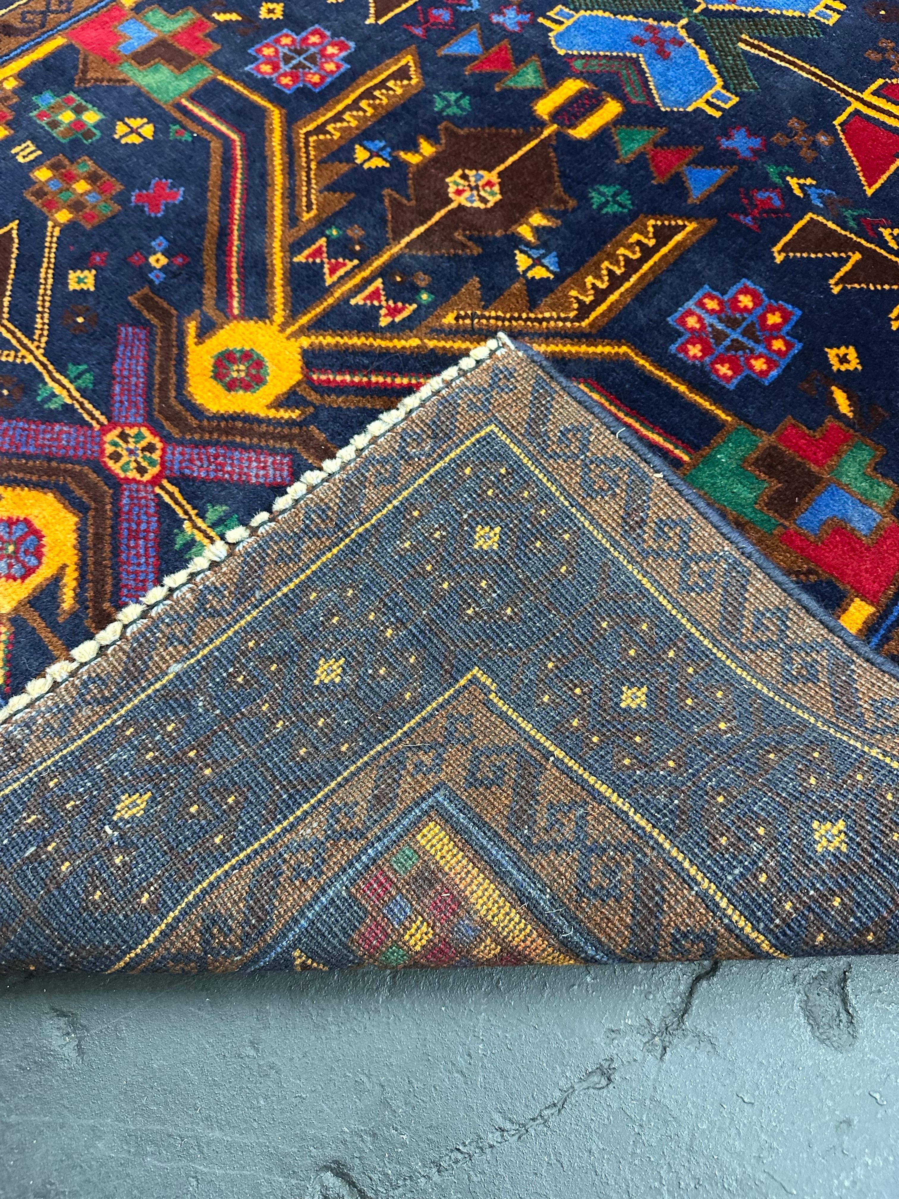 Tapis géométrique tribal afghan en laine nouée à la main 3'7 x 6'4 Bon état - En vente à Lutz, FL
