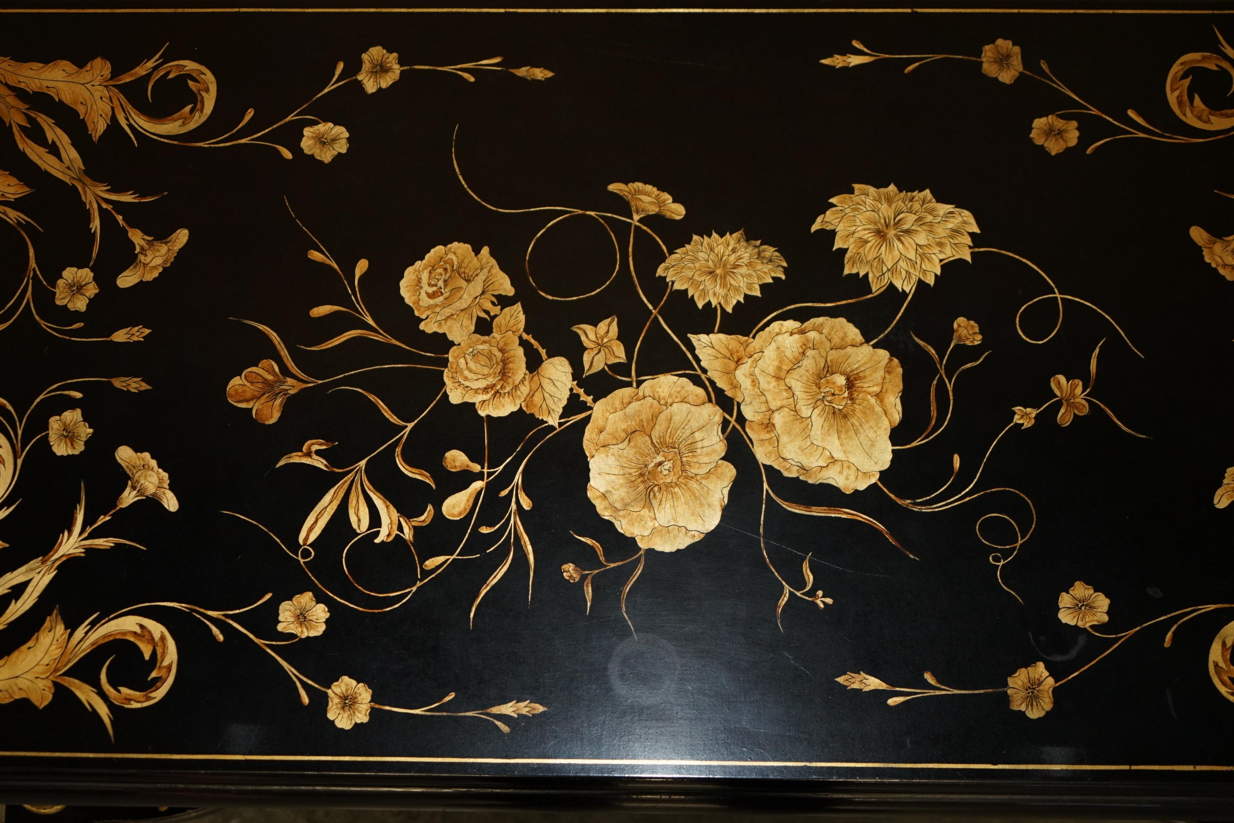 ViNTAGE HAND LACQUERED CHINESE ORIENTAL COFFEE COCKTAIL TABLE WITH DRAWERS For Sale 4