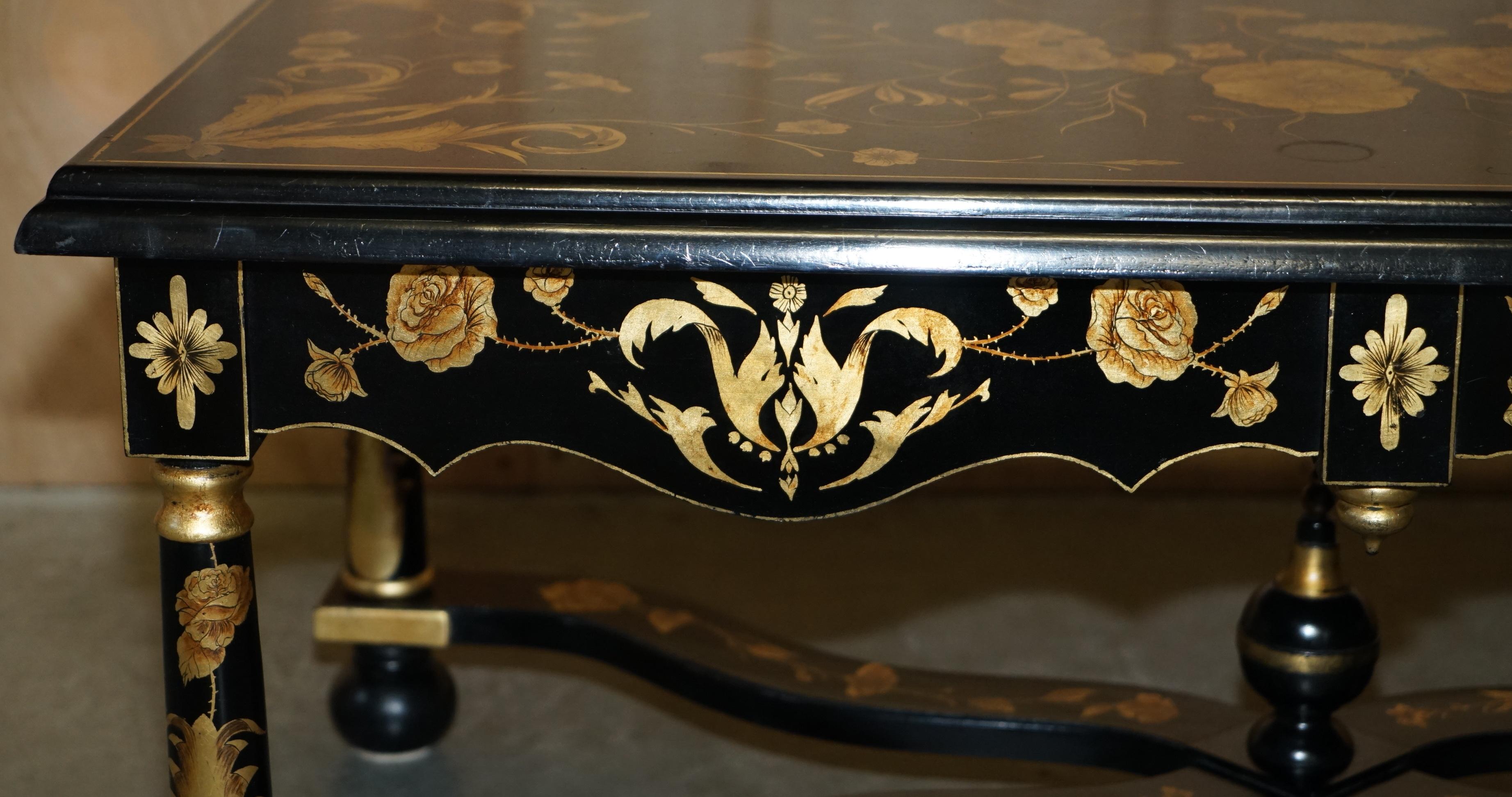 Lacquered ViNTAGE HAND LACQUERED CHINESE ORIENTAL COFFEE COCKTAIL TABLE WITH DRAWERS For Sale