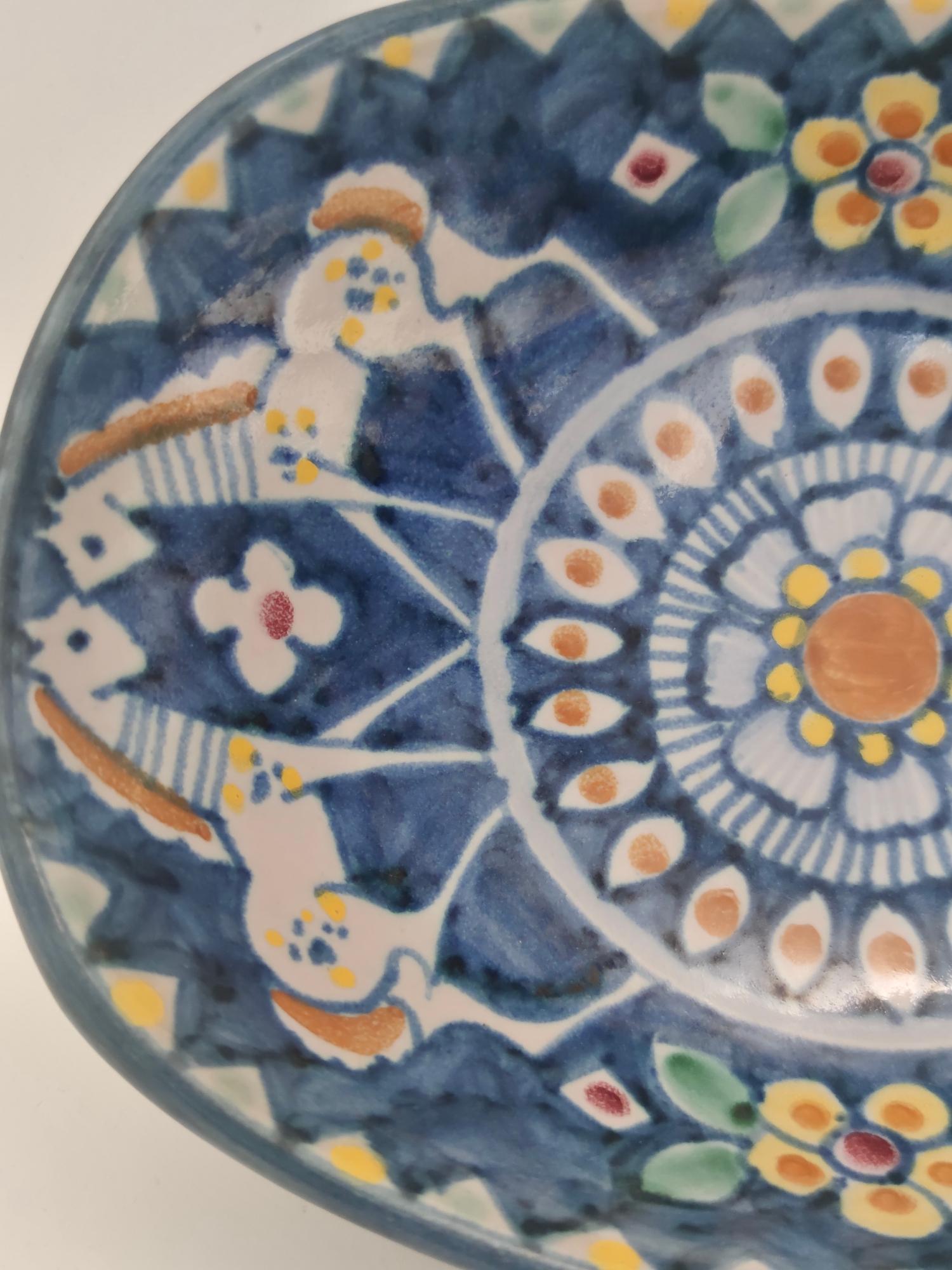 Bol ou centre de table vintage en céramique peint à la main, Italie en vente 3