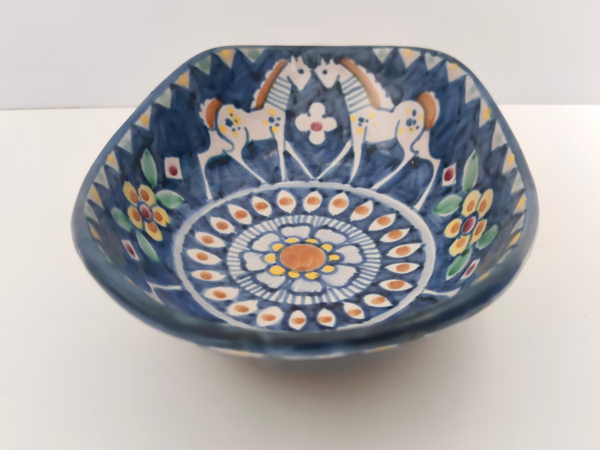 Vintage Handmade and Hand Painted Ceramic Bowl or Centerpiece, Italy For Sale 1