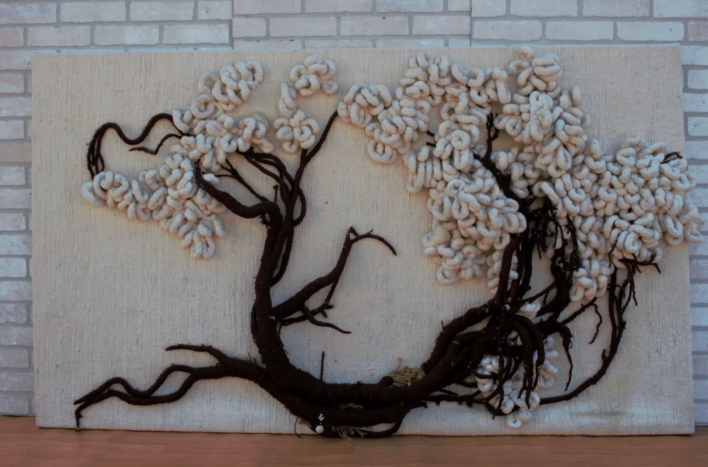 Vintage Hand Made Fiber Art Weben Joshua Tree Wandkunst

Cooler und einzigartiger Textilwandbehang eines Joshua-Baums. Dieses wunderschön aus Garn und Fasern gefertigte Stück ist ein Blickfang an jeder Wand. 

