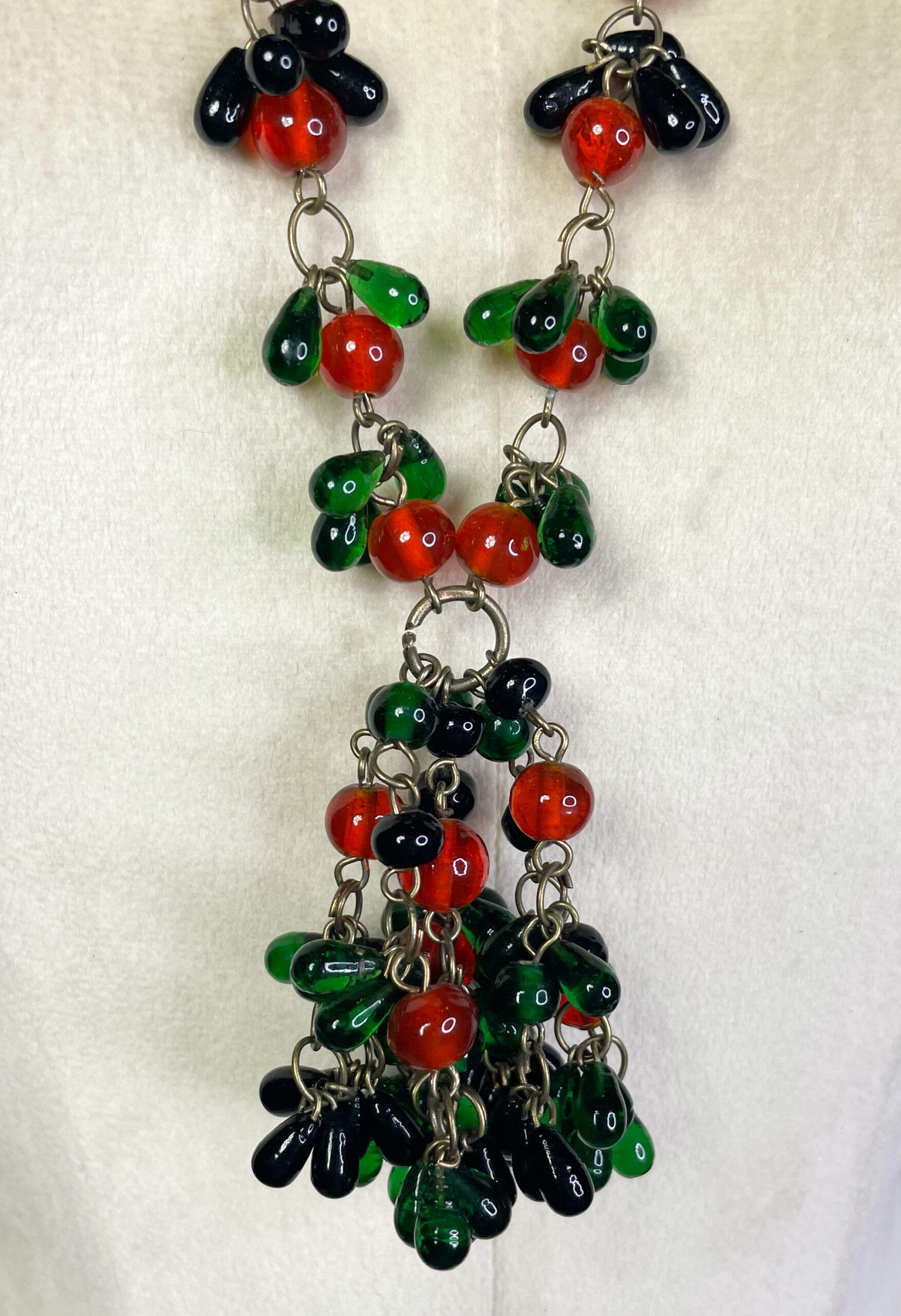 Collier vintage en verre fait à la main, années 1930 en vente 2