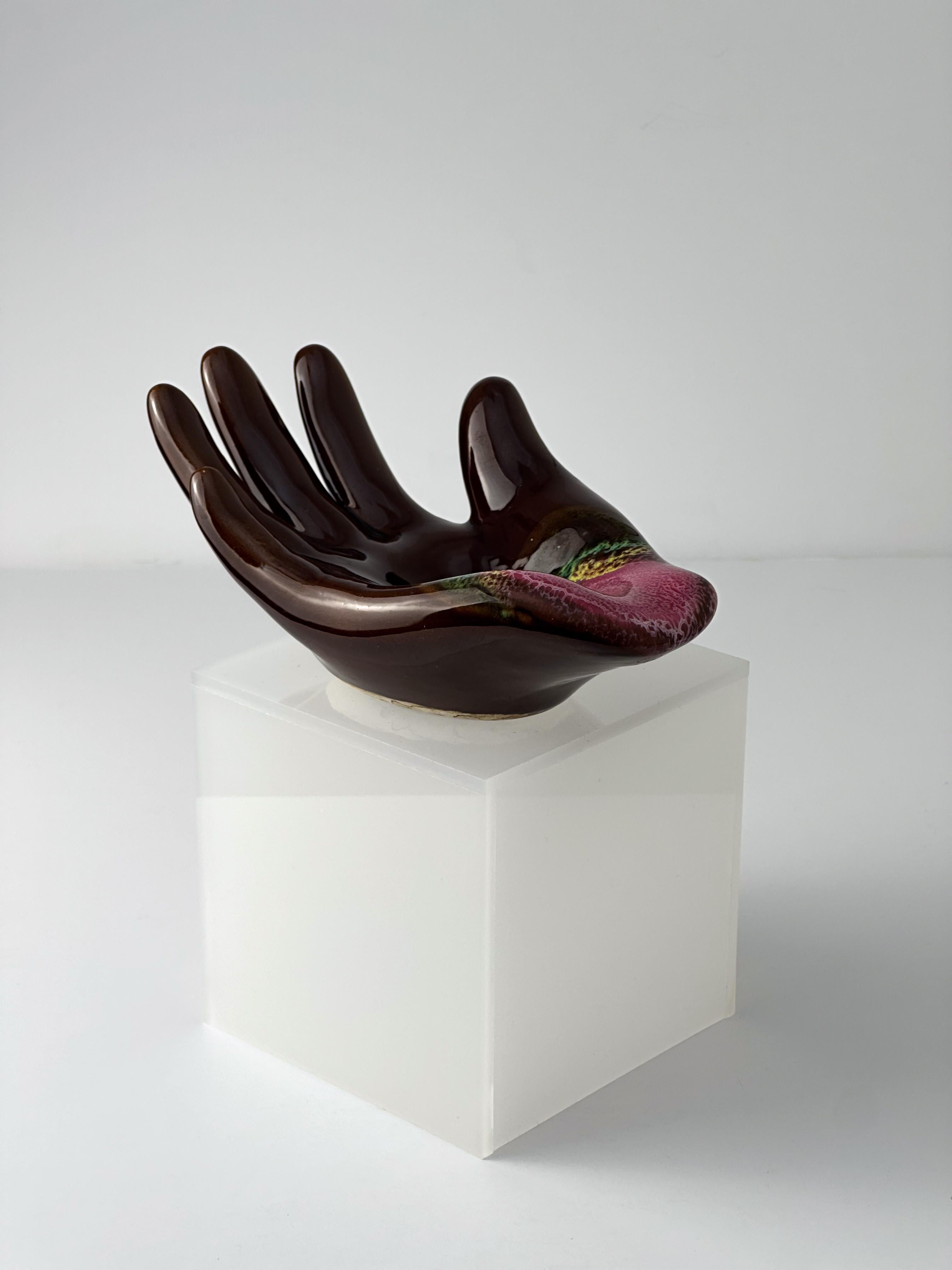 Mid-Century Modern The Ornamental, Brown Pink Glazed, Ceramic Dish, Vallauris c 1960s. en vente