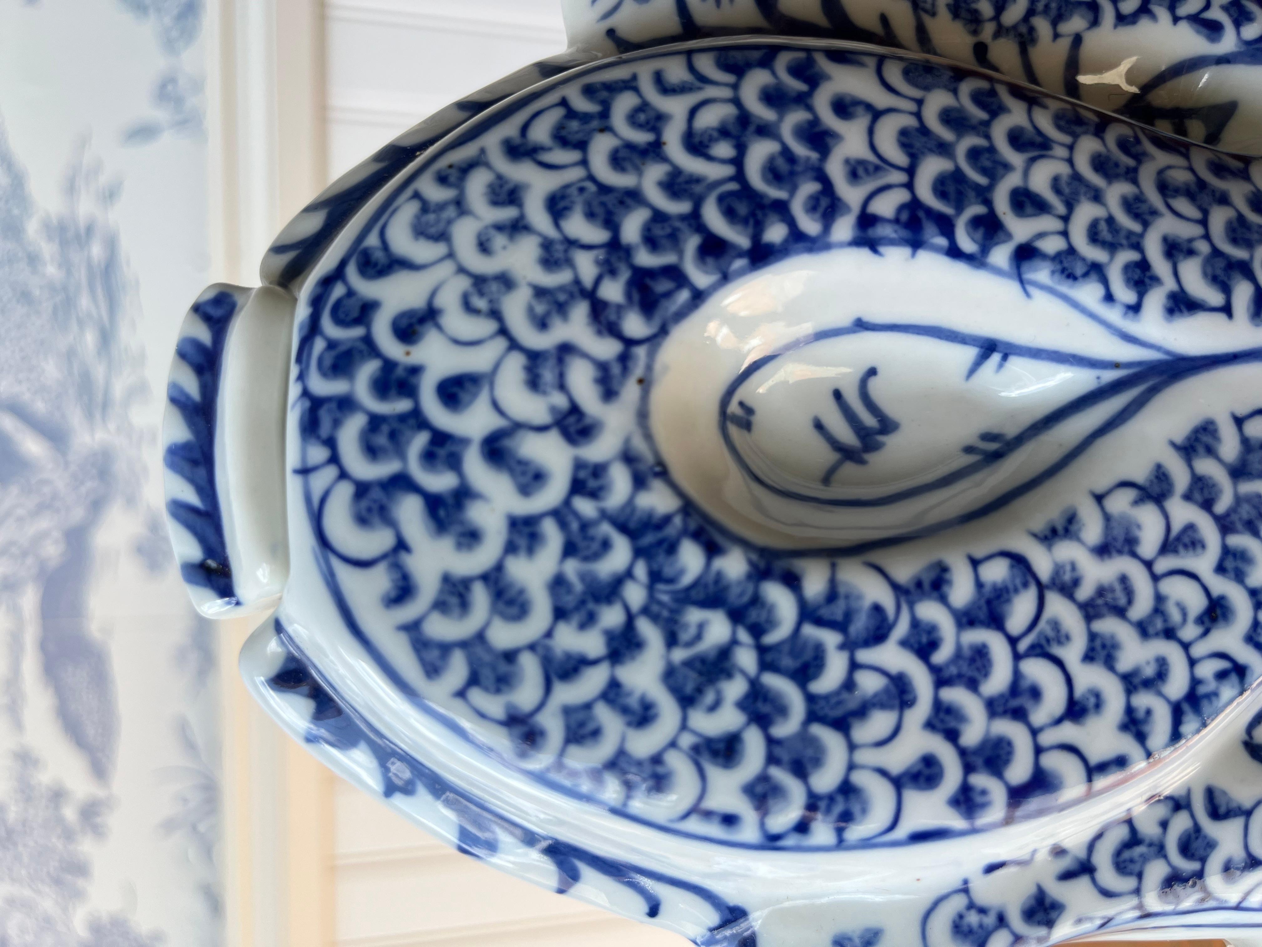 Vintage Hand gemalt blau und weiß Porzellan chinesischen Drachen Teekanne im Zustand „Gut“ im Angebot in Portsmouth, VA
